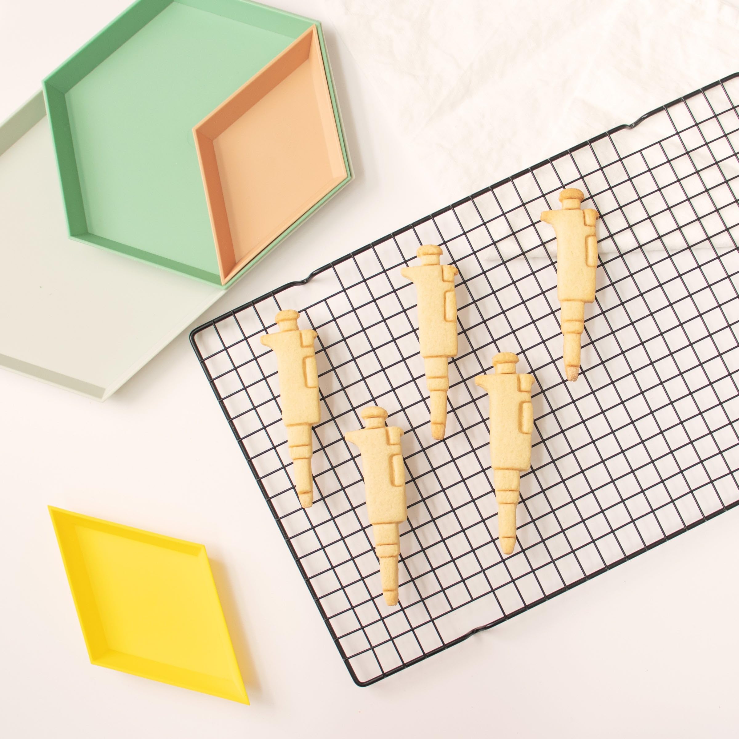 Micropipette Cookie Cutter, 1 Piece - Bakerlogy