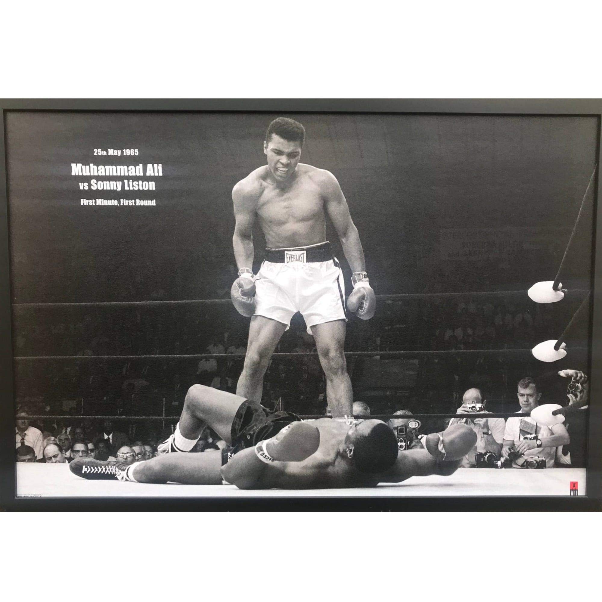 Muhammad Ali Vs Sonny Liston Boxing Wall Art Decor Framed Poster | Greatest Fighters & Fighting Artwork | 38X26 (Canvas Like) &