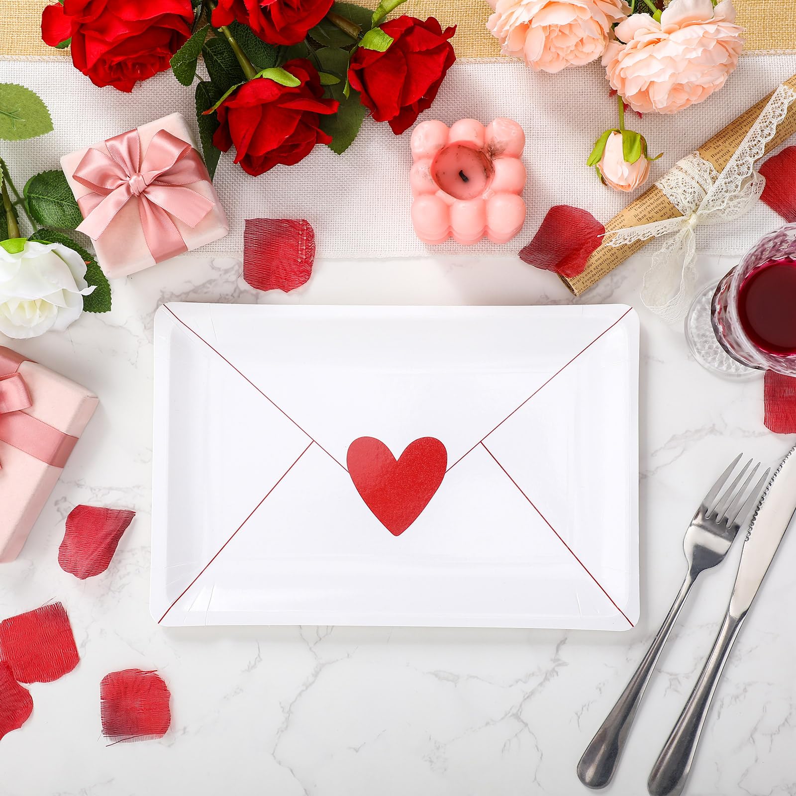 Havawish 50 Pcs Love Letter Lunch Plates 10X7 Inch Valentine'S Day Paper Plates Classic Love Letter Disposable Plates Valentines