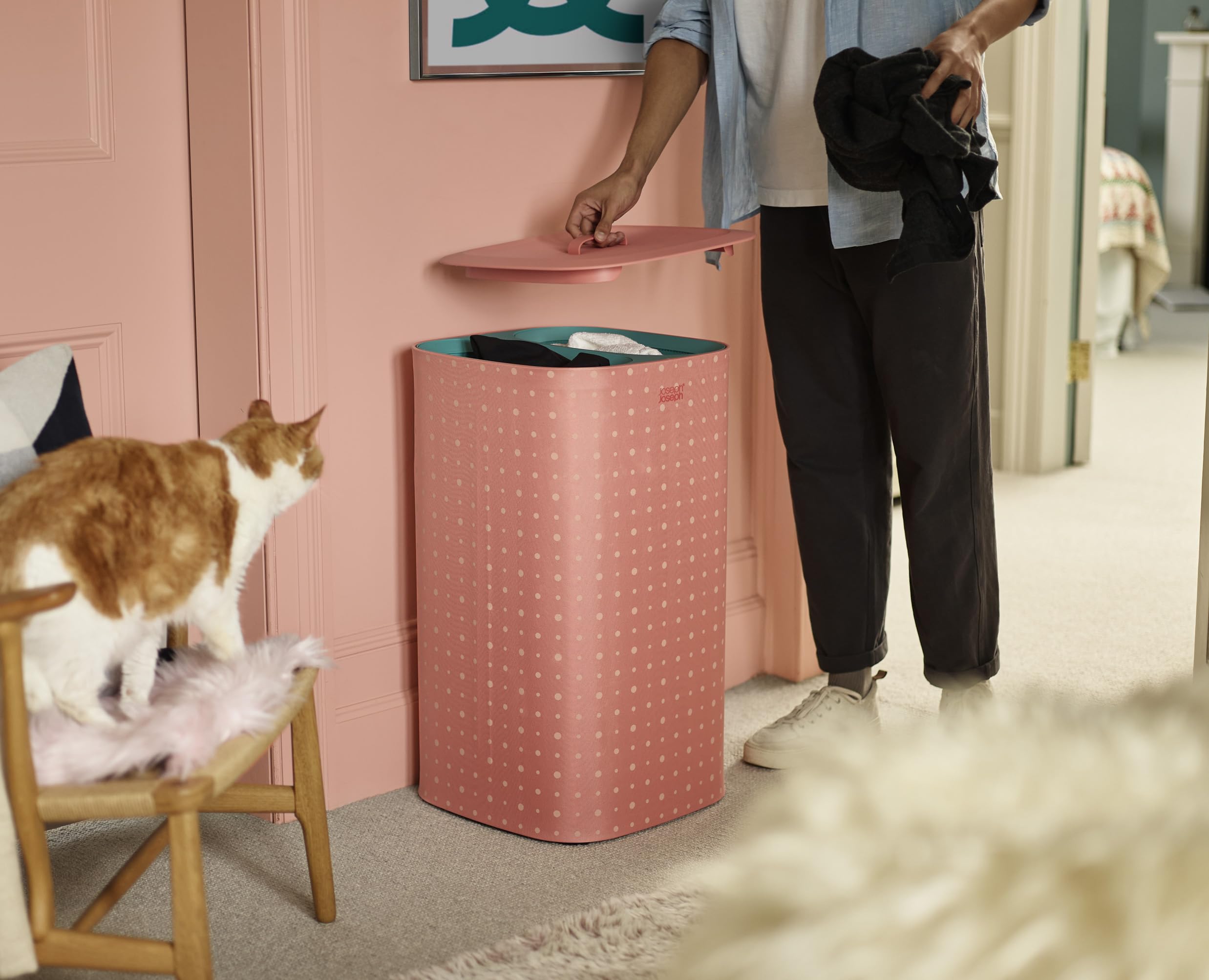 Joseph Joseph Tota Pop - 60-liter Laundry Hamper Separation Basket with lid  2 Removable Washing Bags with Handles  coralgreen