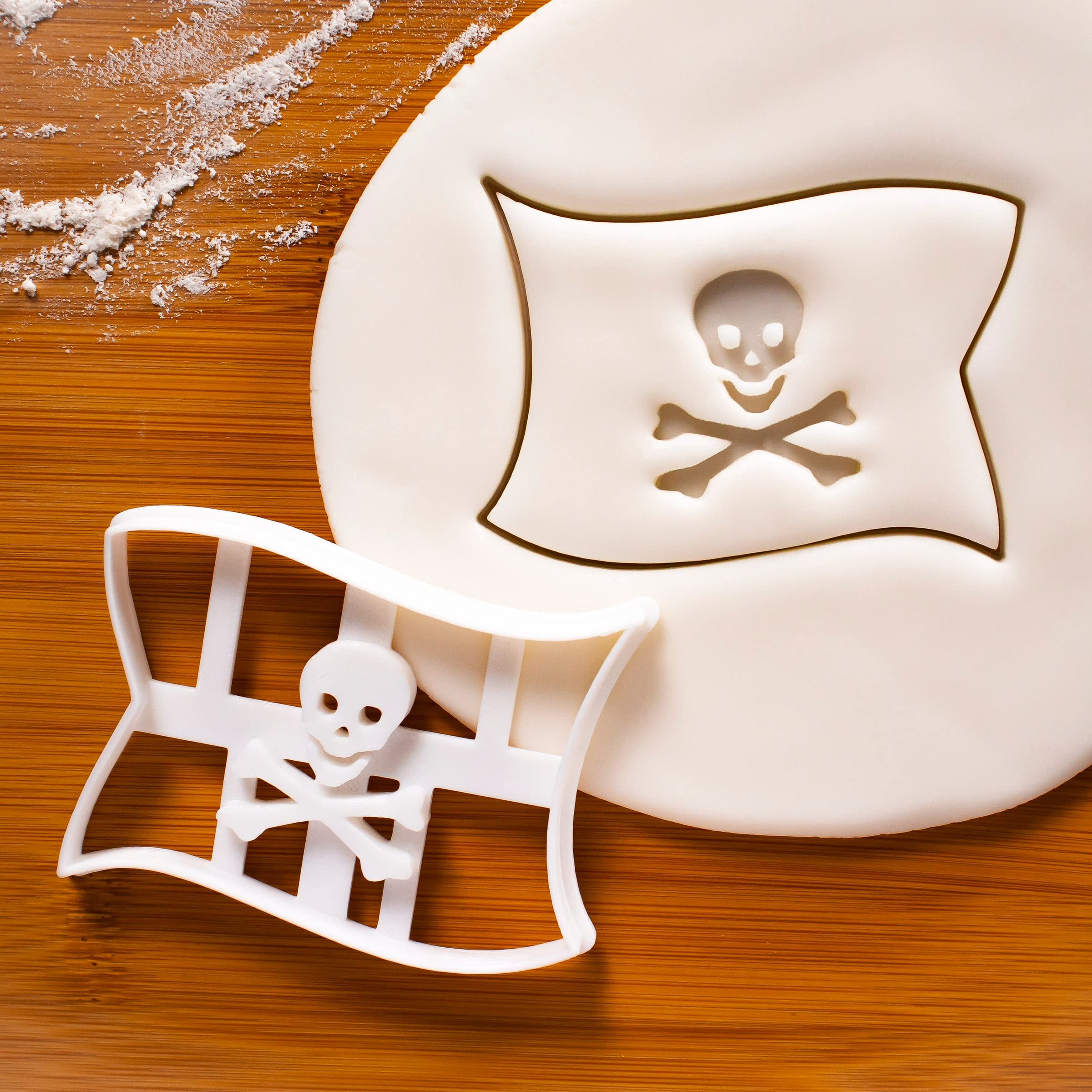 Set Of 3 Pirate Theme Cookie Cutters (Designs: Pirate Flag, Pirate Boy And Parrot), 3 Pieces - Bakerlogy