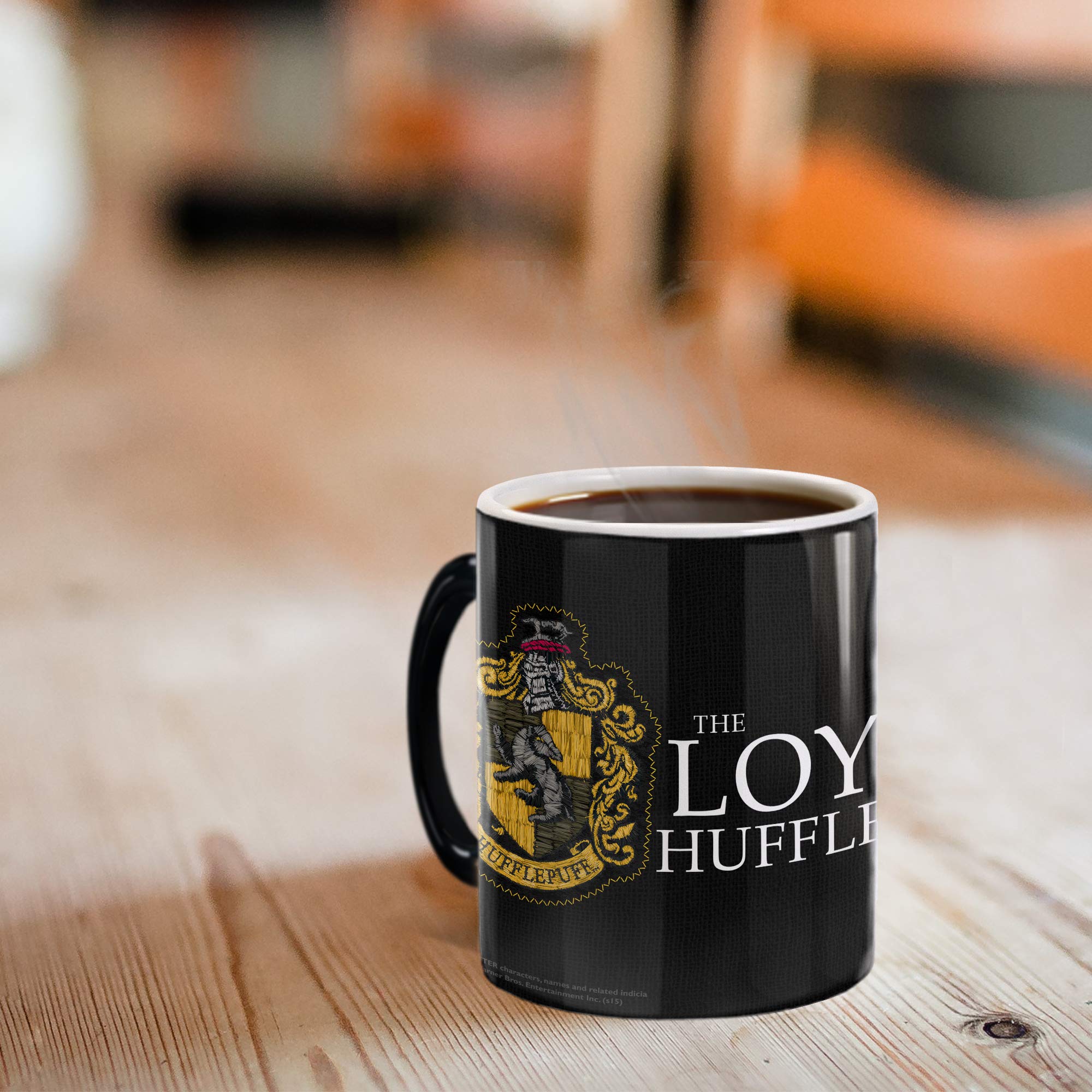 Morphing Mugs Harry Potter - Hufflepuff - Hogwarts Robe Design - One 11 Oz Color Changing Heat Sensitive Ceramic Mug - Image Rev