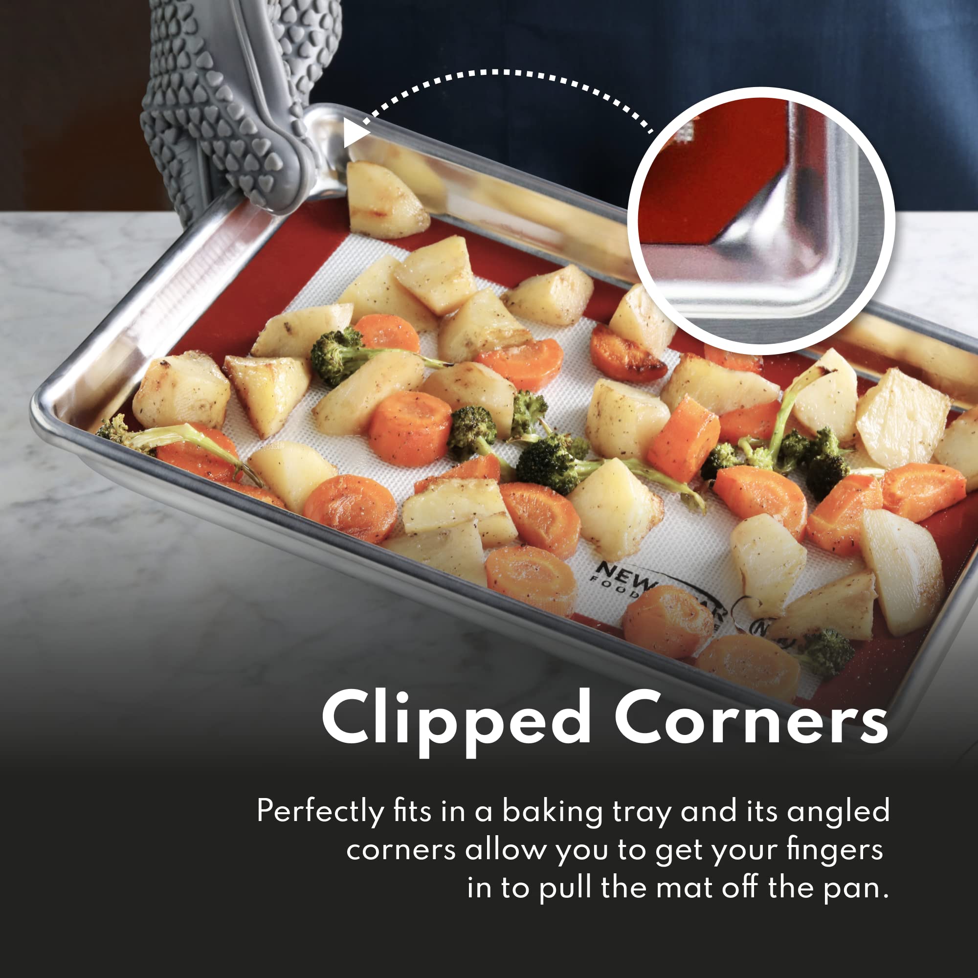 New Star Foodservice 38453 Commercial-Grade 18-Gauge Aluminum Sheet Pan/Bun Pan And Silicone Baking Mat Set, 18'' L X 26'' W X 1