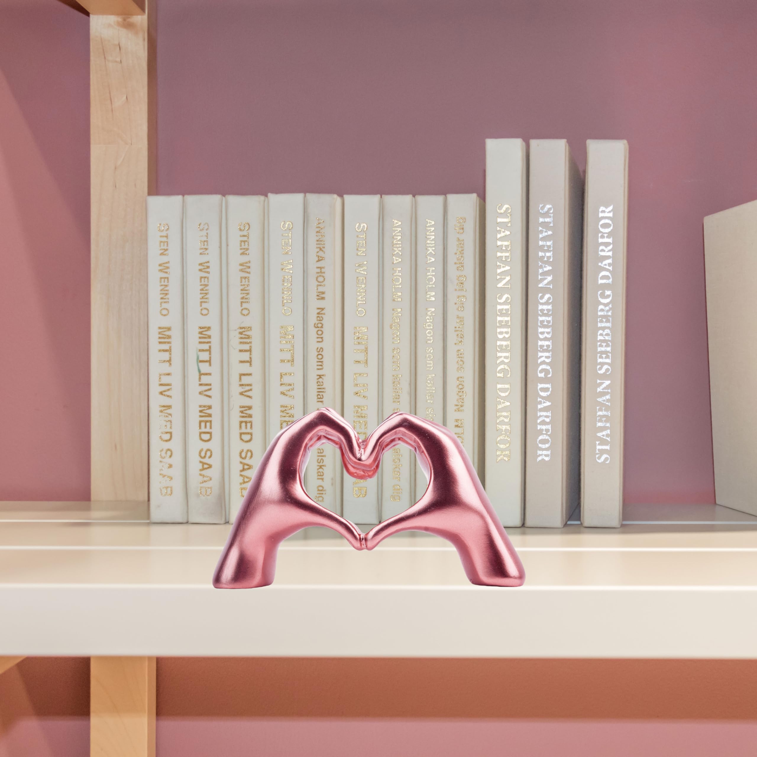 Lynagert Small Heart Hands Sculpture Decor for Living Room Bedroom Bookshelf Coffe Table, Love Finger Statue Modern Aesthetic Ho