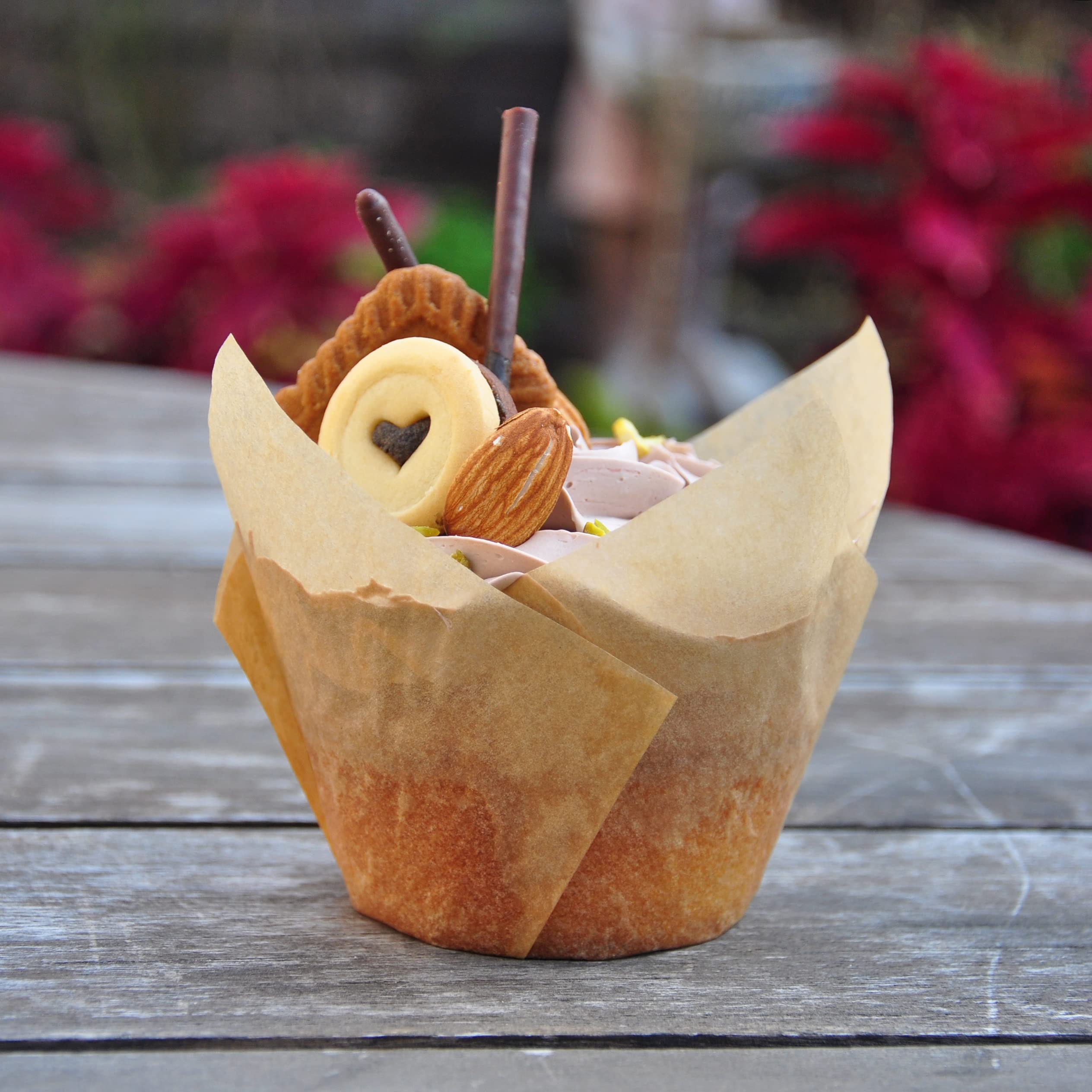 Qlsmypkg Extra Large Jumbo Muffin Greaseproof Paper Baking Cupcake Cups, 2-1/4'' X 3-3/4'' Natural Tulip Baking Cup Case Of 125