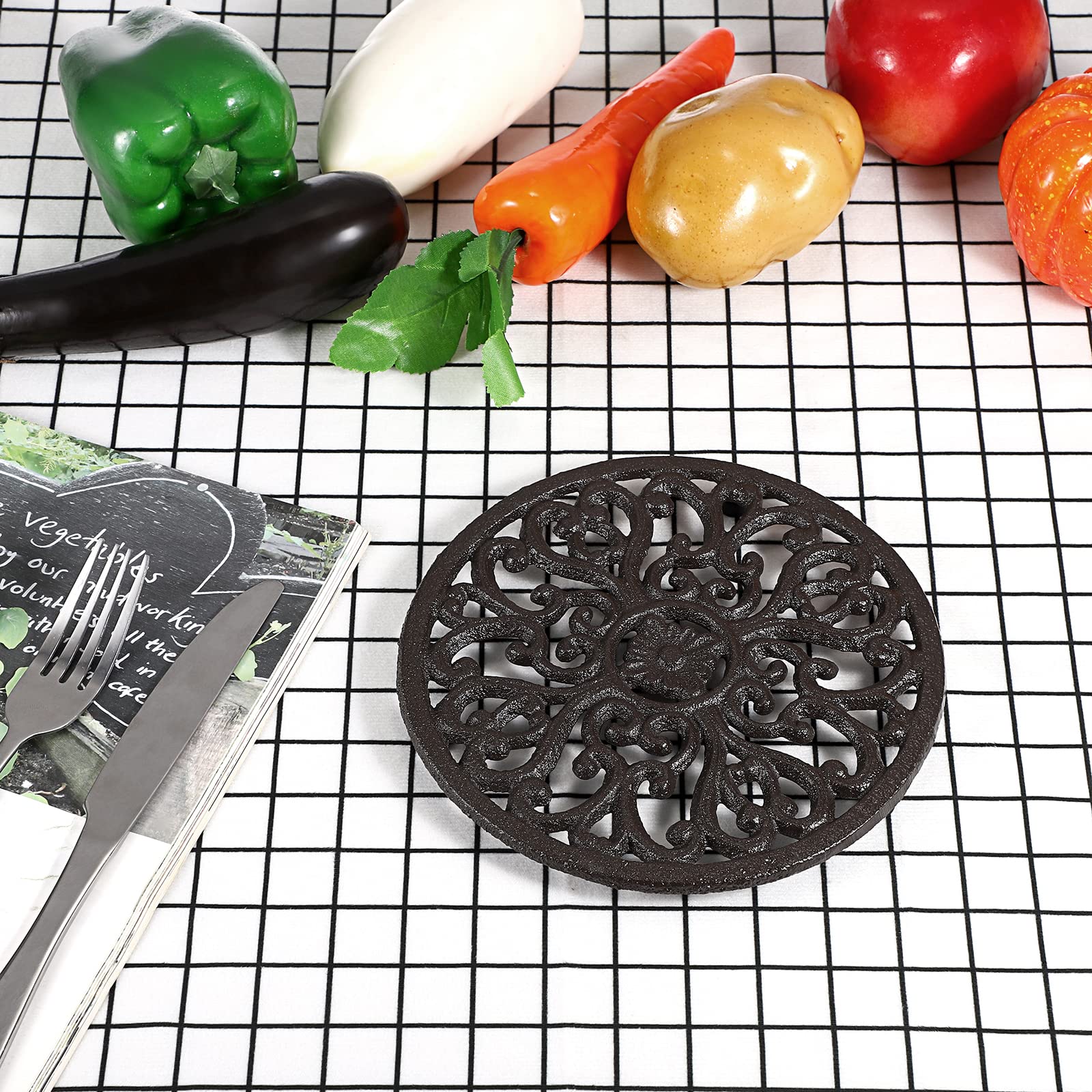 Sumnacon 1Pcs Round Cast Iron Trivet - 6.7 Inch Heat Resistant Iron Trivet For Hot Dish Pot Pan Plate Teapot, Rustic Cast Iron H