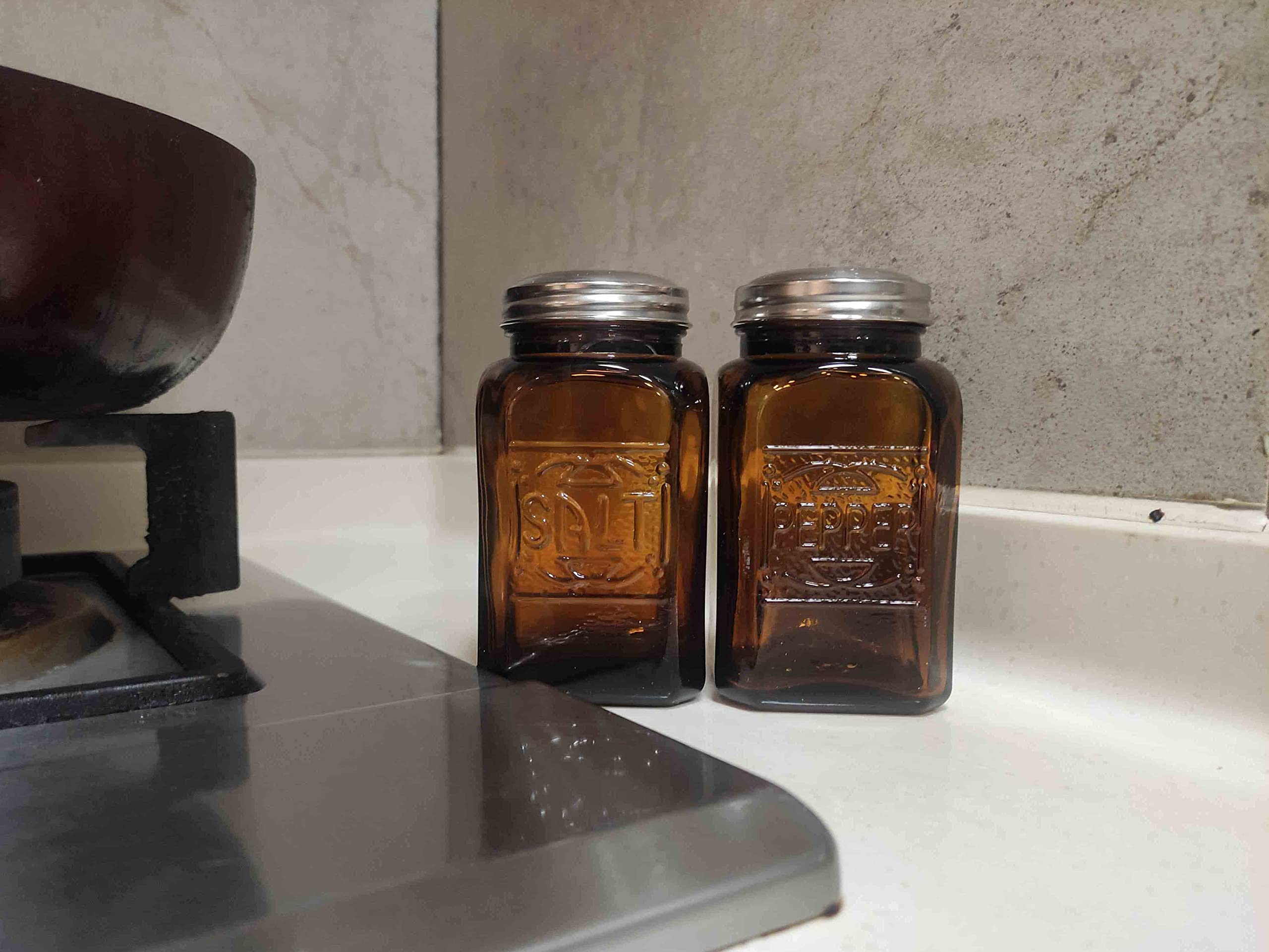 Ritadeshop Depression Style Glass Salt and Pepper Shakers (Amber)  2.35*2.35*4.5 inches