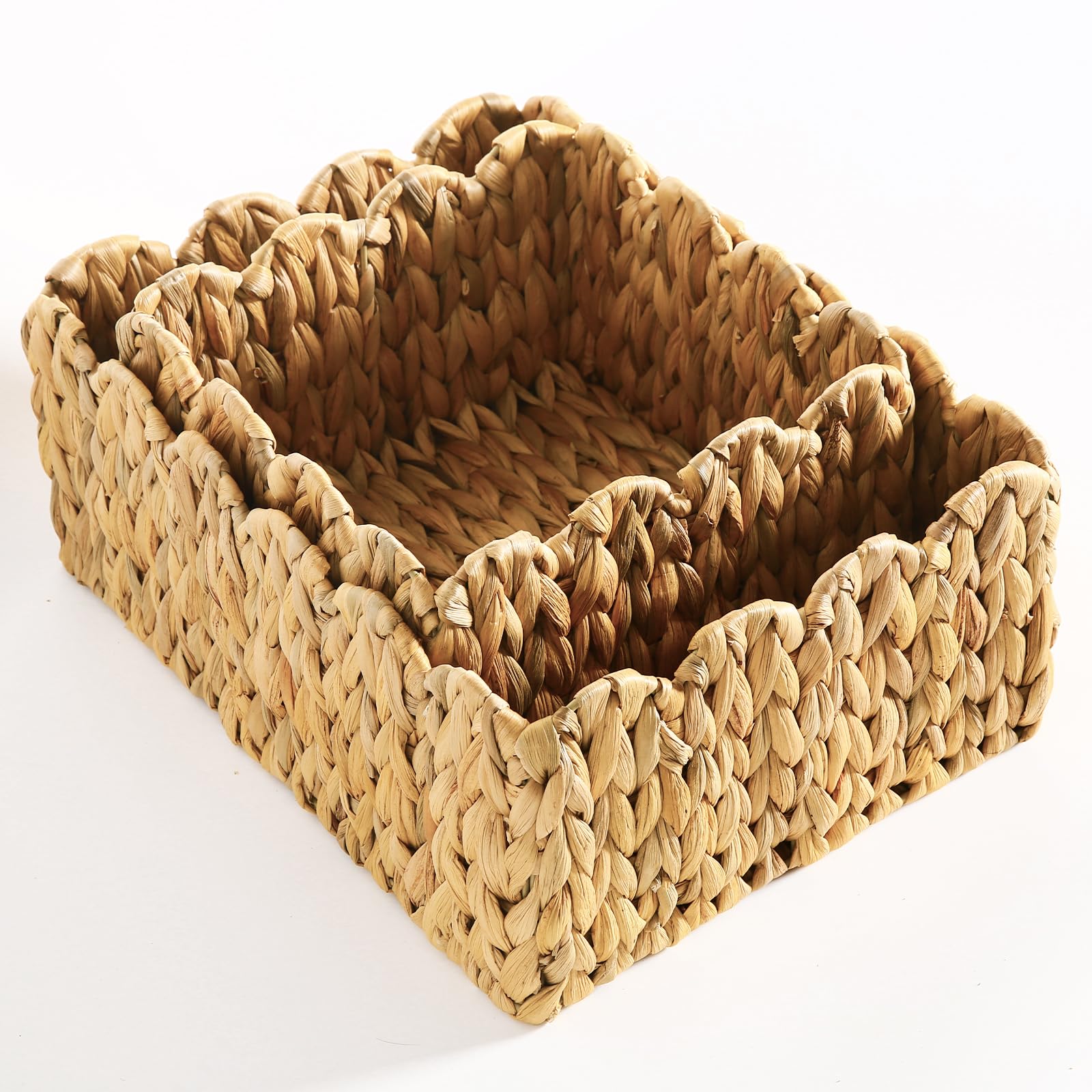 Scalloped Edge Basket, Wicker Storage Baskets, Hand Woven Baskets For Shelves,Natural Baskets For Organizing (Water Hyacinth(S+M