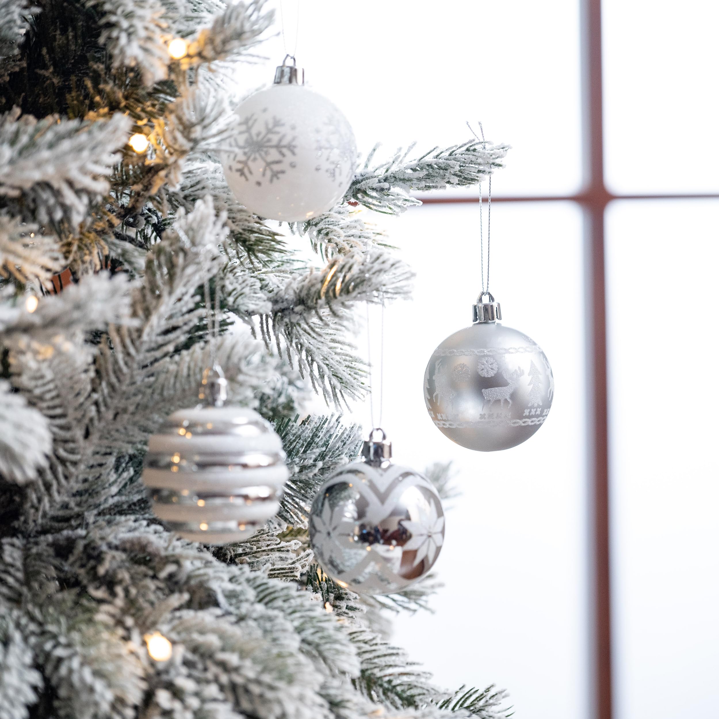 Valery Madelyn Christmas Ornaments Tree Decorations, 24ct White and Silver Shatterproof Christmas Ball Ornaments Set, 2.36 Inch