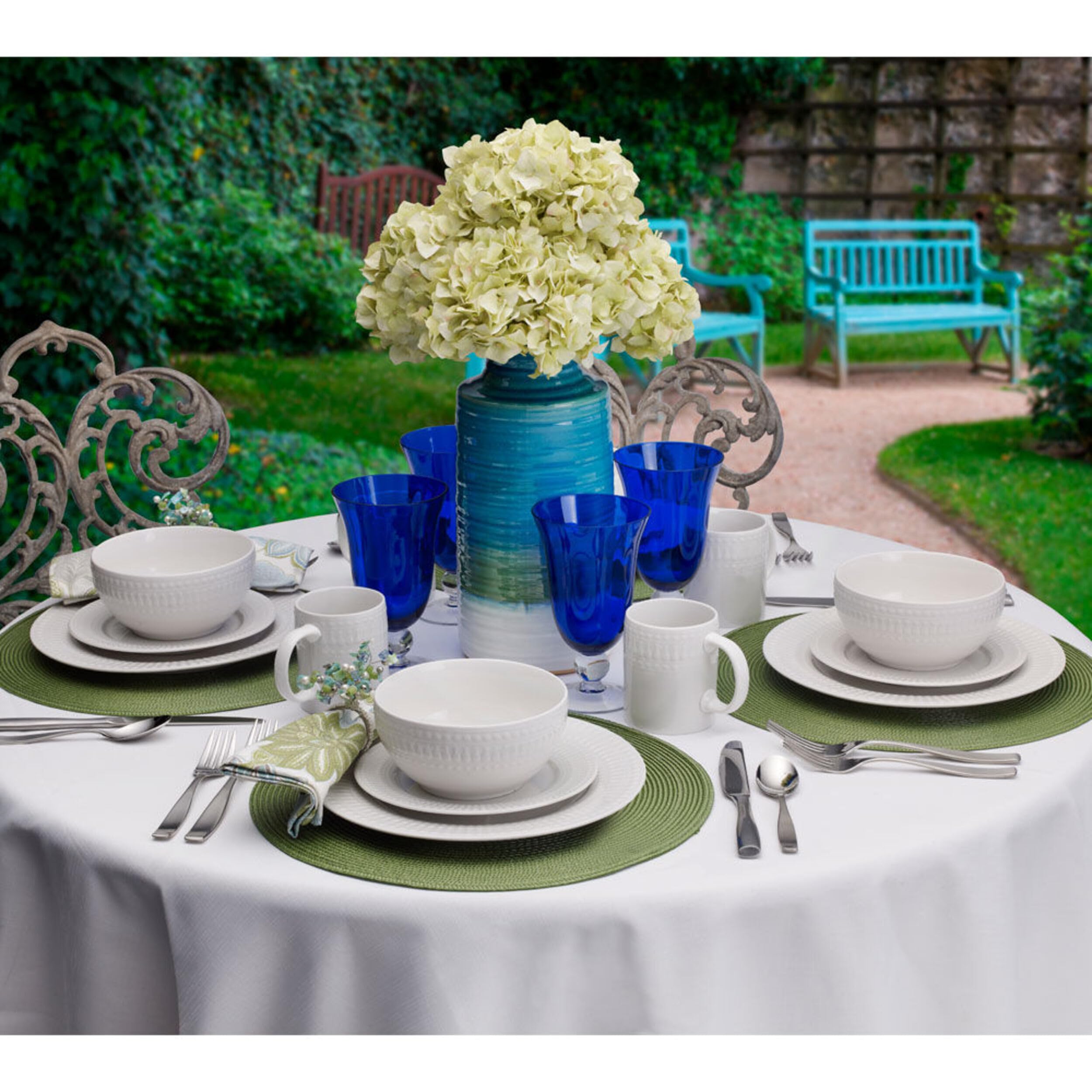 Pfaltzgraff Cassandra 16-Piece Porcelain Dinnerware Set, Service For 4