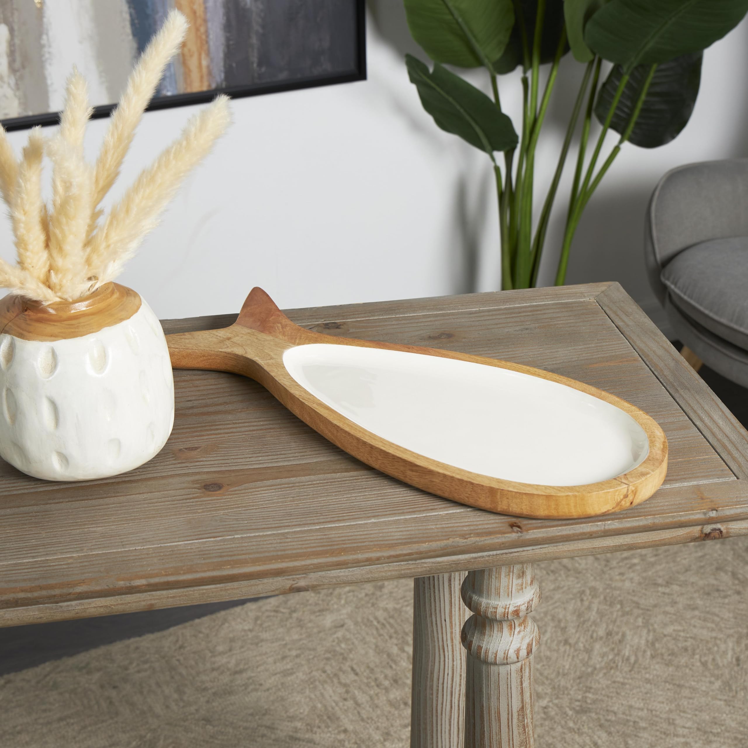 Deco 79 Mango Wood Fish Living Room Decor Tray Ottoman Tray with White Enameled Interior, Serving Tray 20 x 8 x 1, Brown