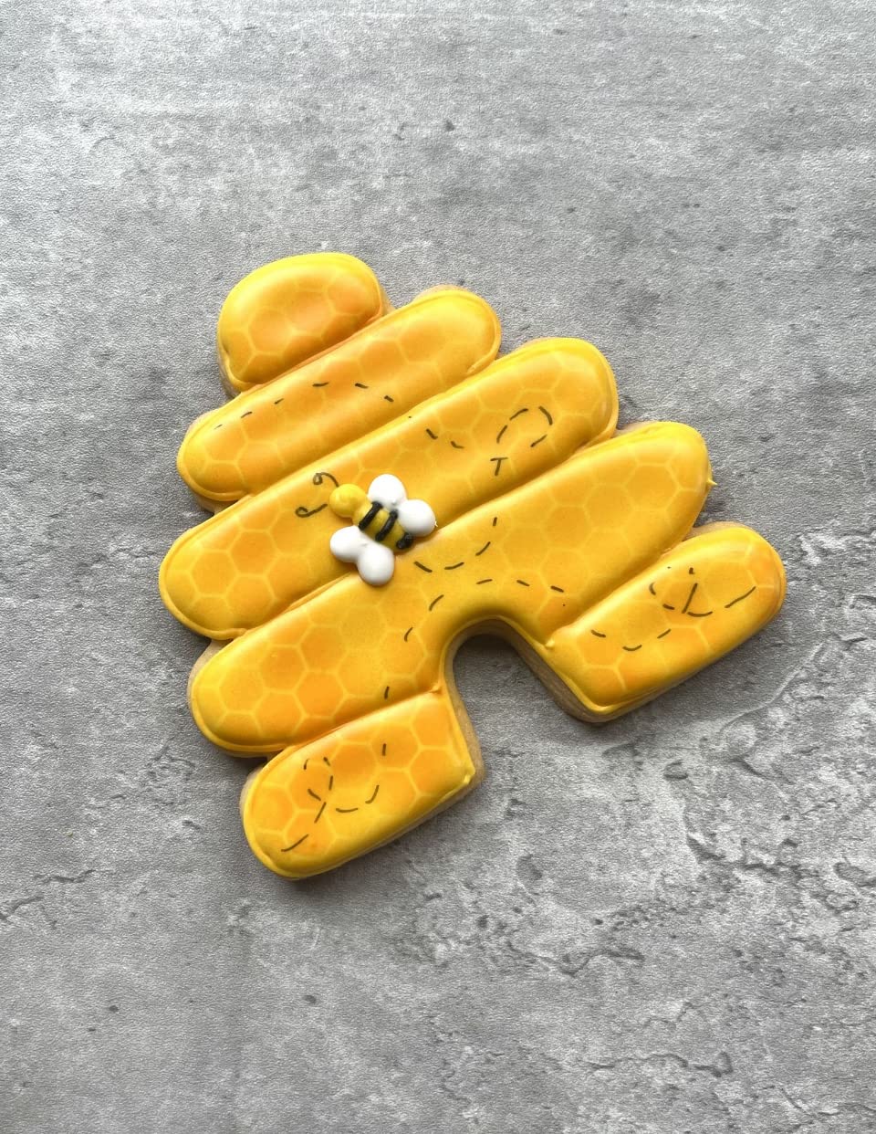 Beehive Cookie Cutter 3.5'' Made In Usa By Ann Clark