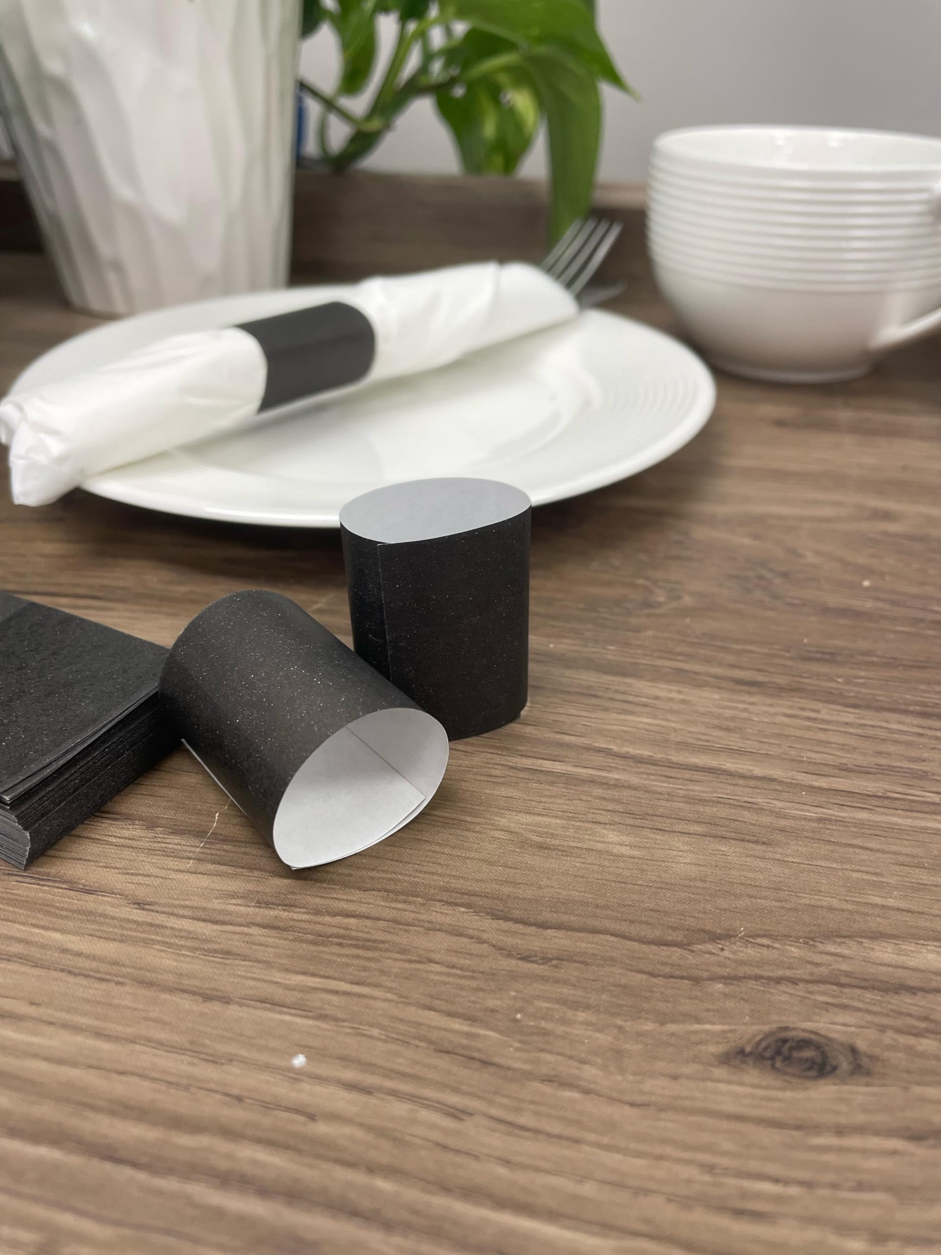 Raylynn Products, Pack Of 5000 Black Premium Napkin Bands, Self-Adhesive 1.5'' X 4.25''