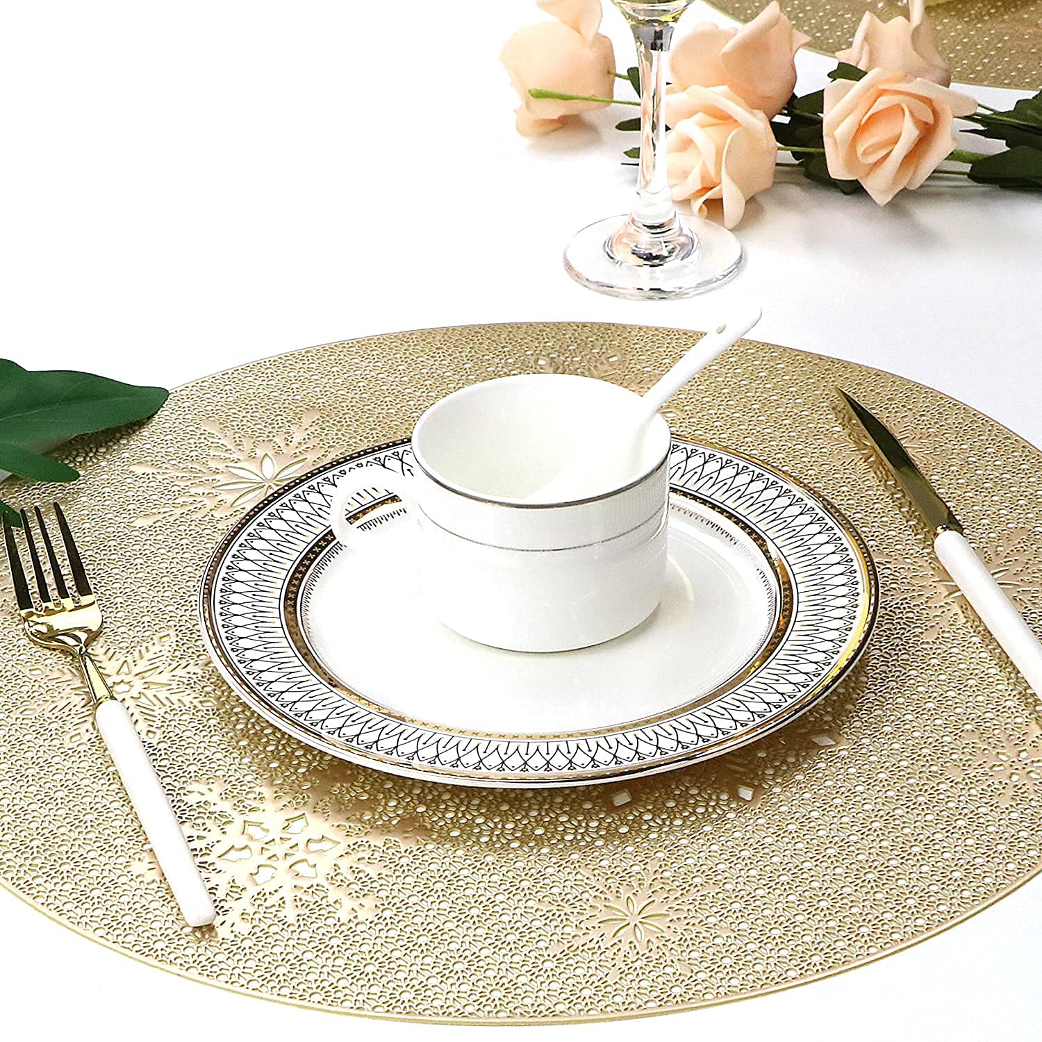 Femge Christmas Round Gold Placemats Of 6 For Dining Table Mats Set Wipeable Snowflake Placemats For Kitchen Table Plastic Soft
