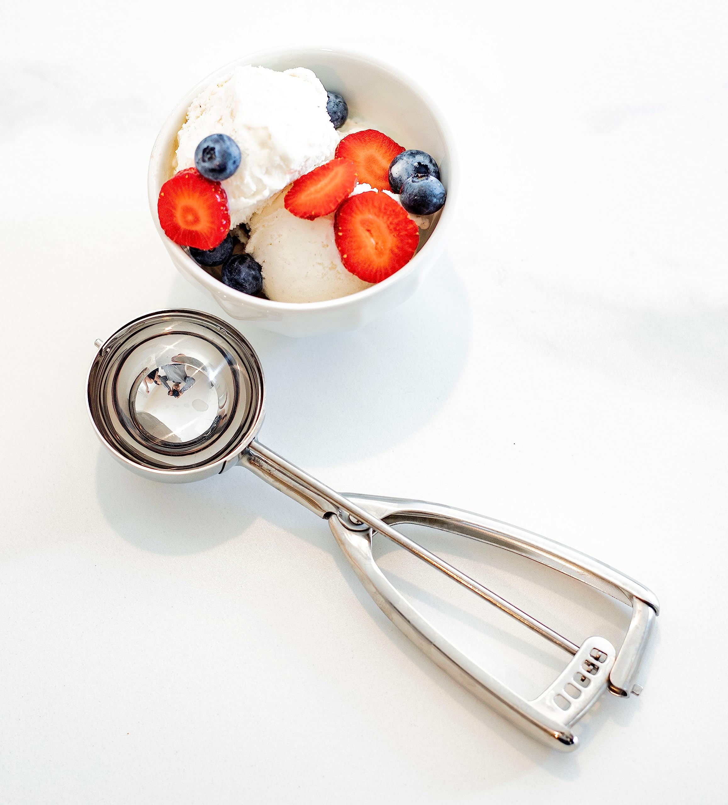 Jenaluca Extra Large Ice Cream Scoop - 18/8 Stainless Steel - Extra Large Scoop With Gift Bag - #12 - ? Cup Portion Scooper