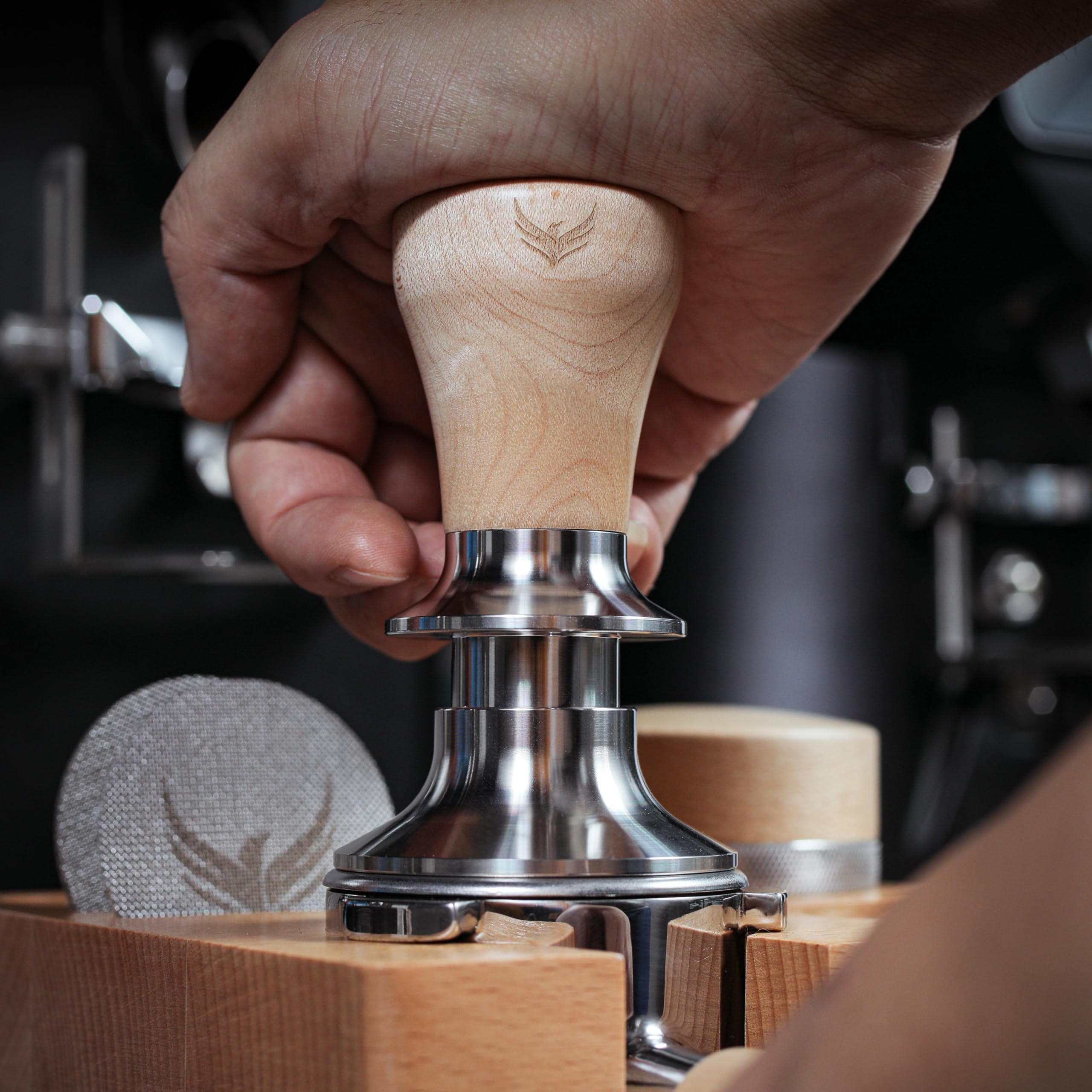Knodos Spring Loaded 54Mm Espresso Tamper V2 Maple Handle, Auto-Leveling With Stainless Steel Ripple Base Premium Coffee Tamper