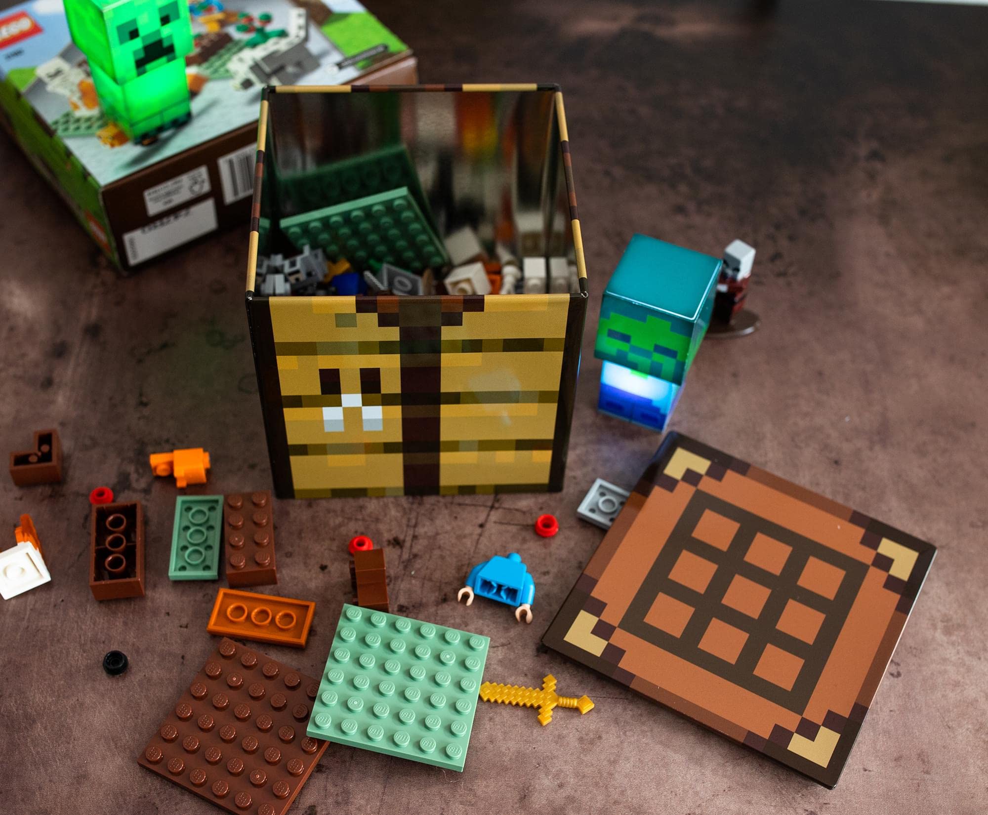 Minecraft Crafting Table 4-Inch Tin Storage Box Cube Organizer With Lid | Basket Container, Cubby Cube Closet Organizer, Home De