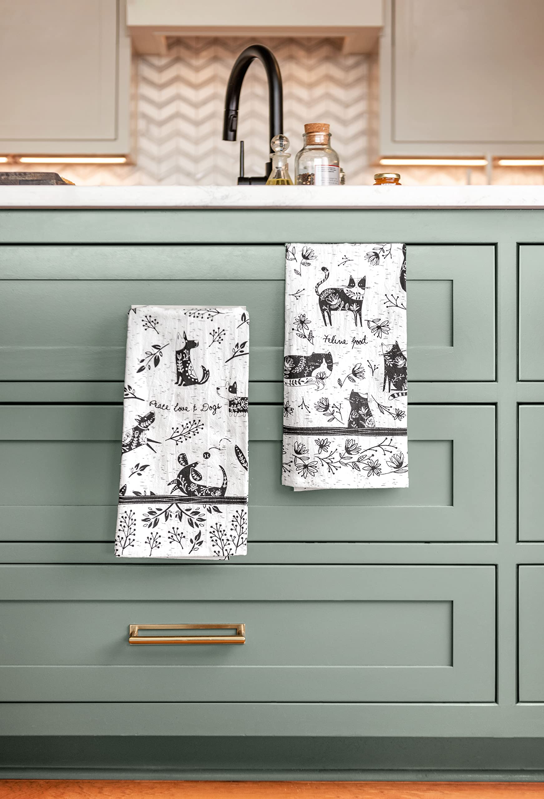 Karma Gifts Black And White Boho Tea Towel, Dog, 28'' L X 20'' W