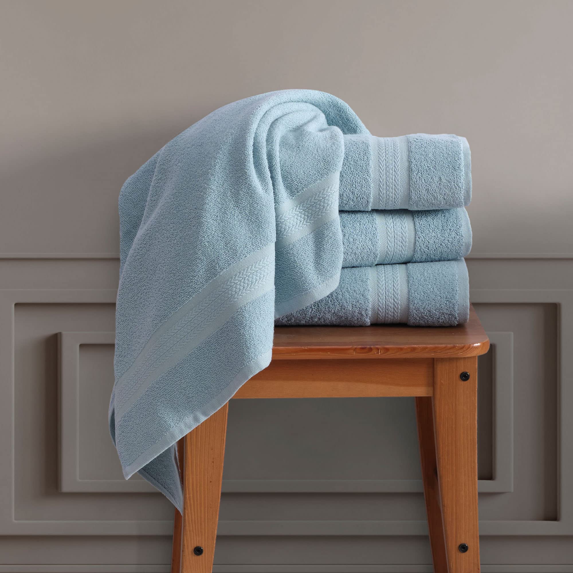 REGAL RUBY 4 Pack Blue Bath Towels Quick-Dry High Absorbent 100% Turkish Cotton Towel for Bathroom  Guests  Pool  Gym  Camp  Travel  College Dorm  Shower