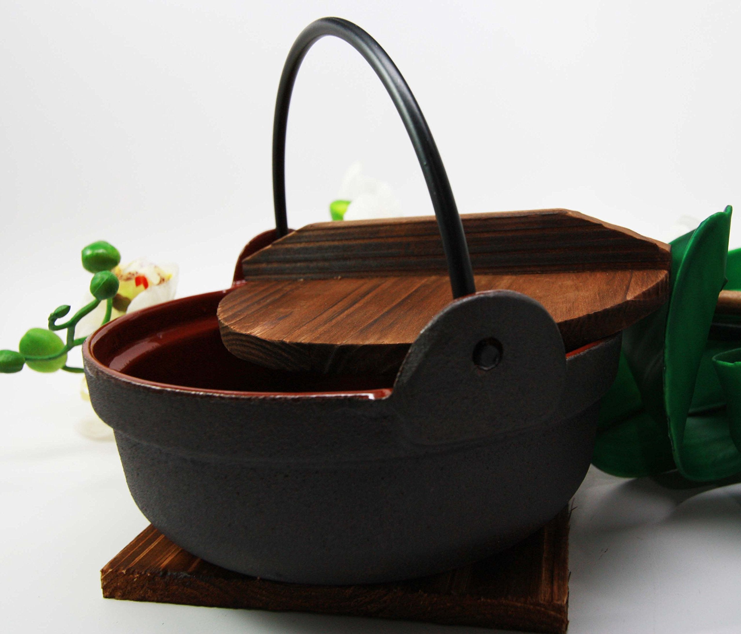 Ebros Japanese Style Traditional Cookware Serveware Cast Iron Sukiyaki Nabemono Small Personal Size Soup Hot Pot With Wooden Lid