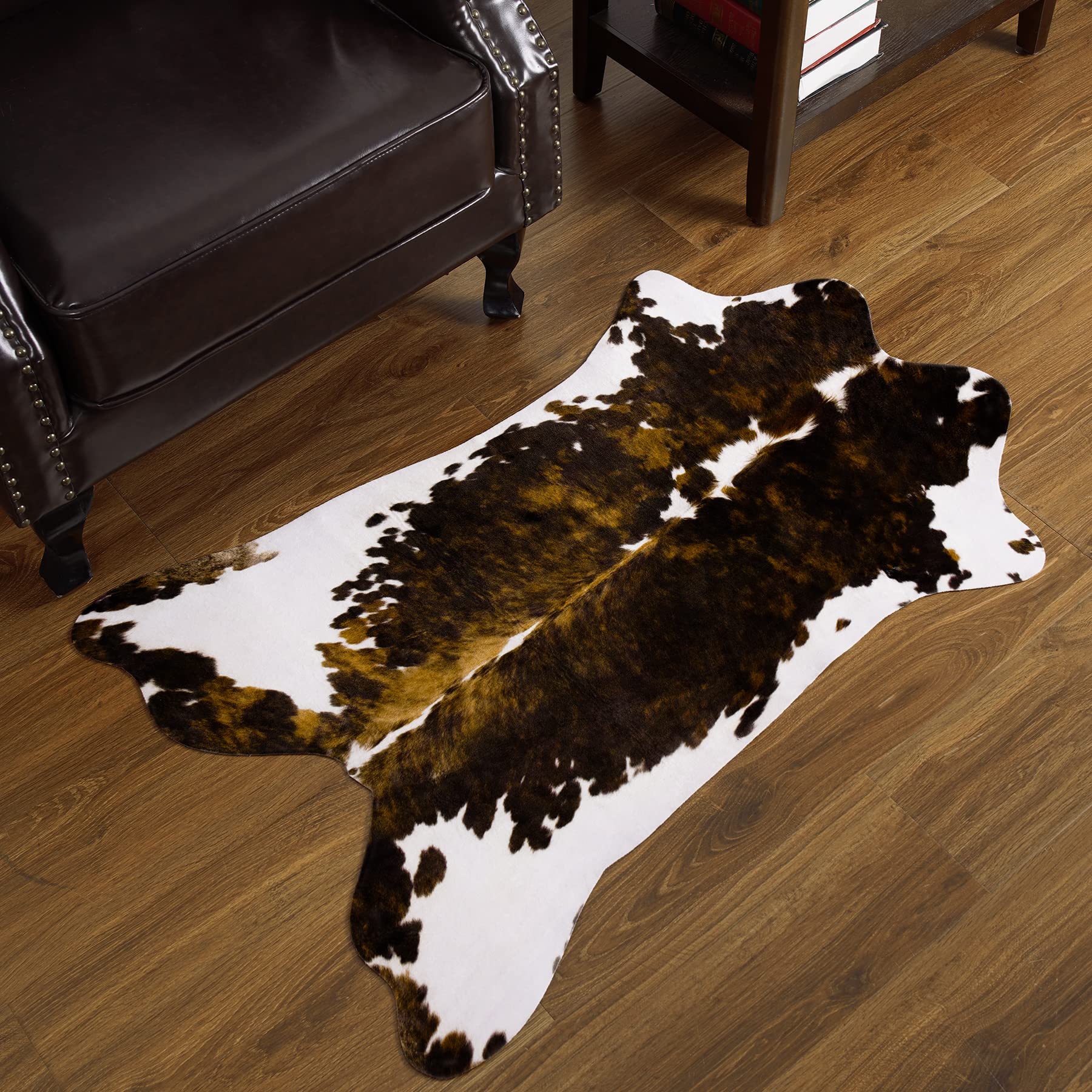 HOMORE Cowhide Rug, 3.6 x2.3ft Area Rug Small Cow Print Rug for Bedroom Faux Cow Hide Animal Print Rug for Living Room Office Ta