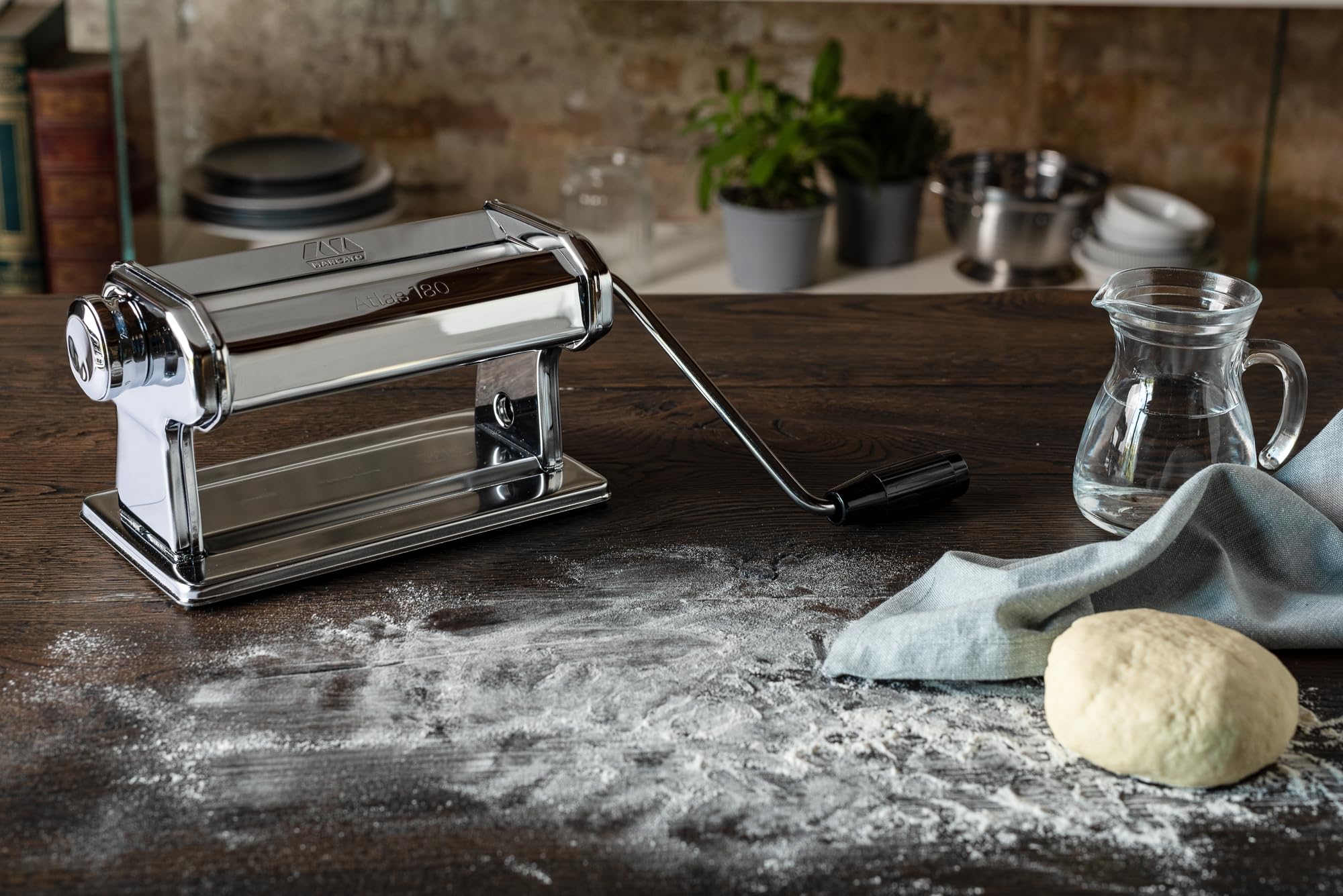 Marcato 8342 Atlas Pasta Dough Roller, Made In Italy, Includes 180-Millimeter Pasta Roller With Hand Crank And Instructions, Sil