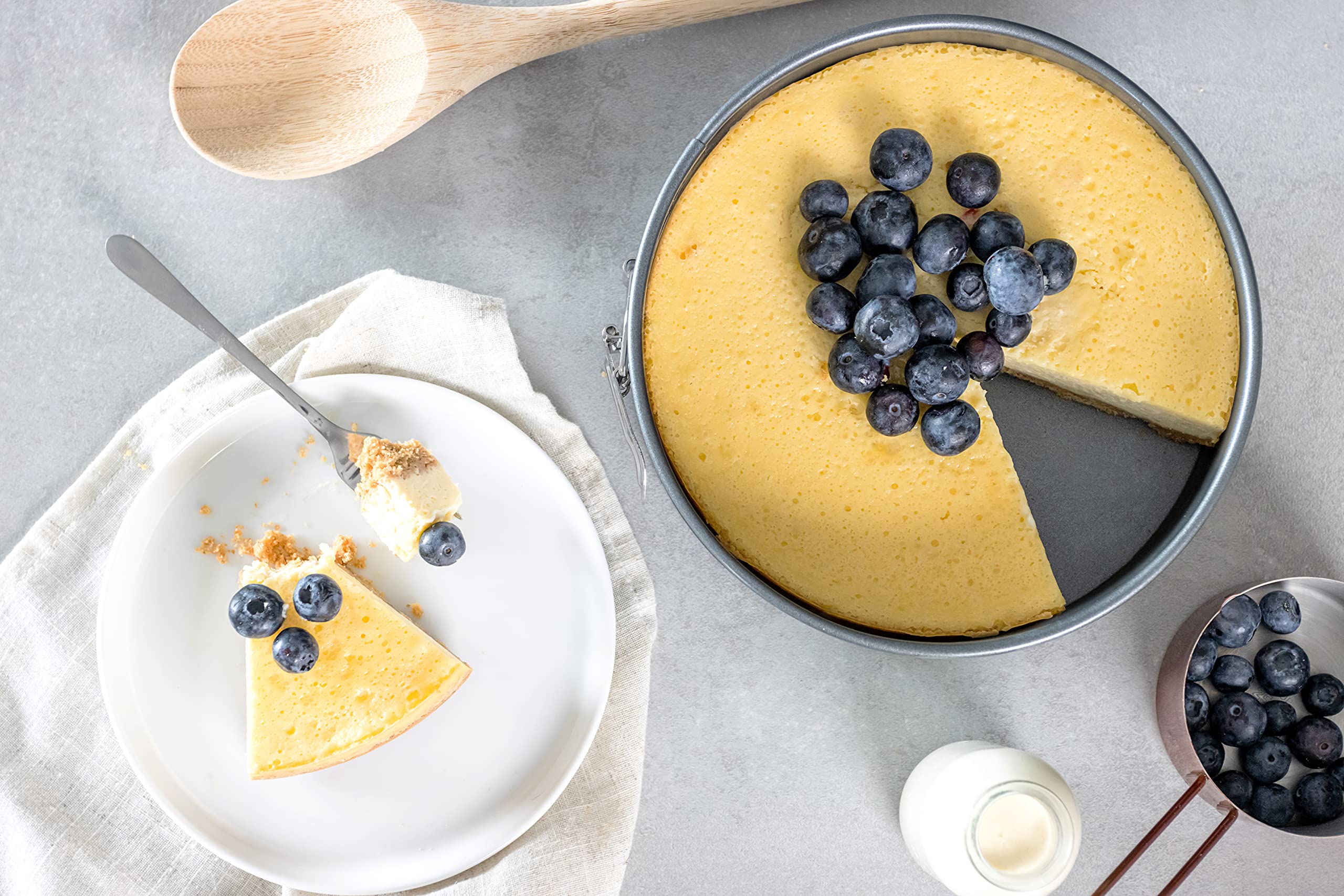 Instant Pot Official Springform Pan  7.5-Inch  Gray