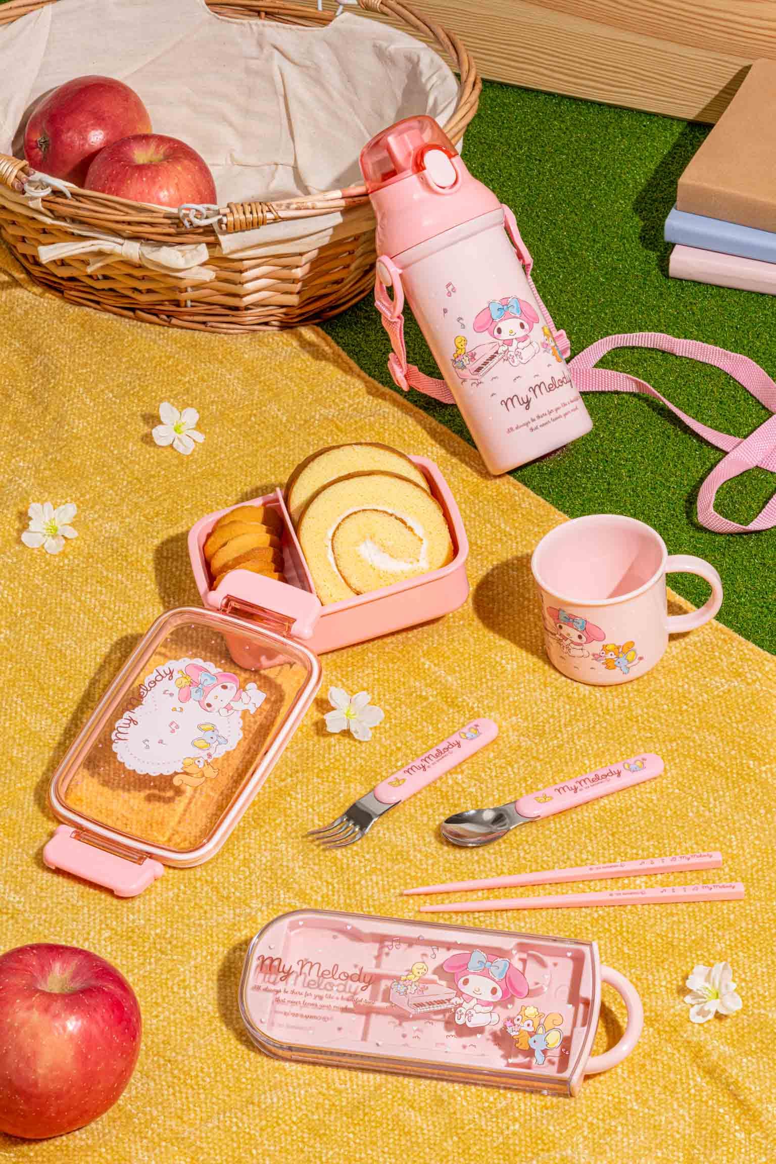 My Melody Bento Lunch Box (15.22Oz) - Cute Lunch Carrier With Secure 2-Point Locking Lid - Authentic Japanese Design - Durable,