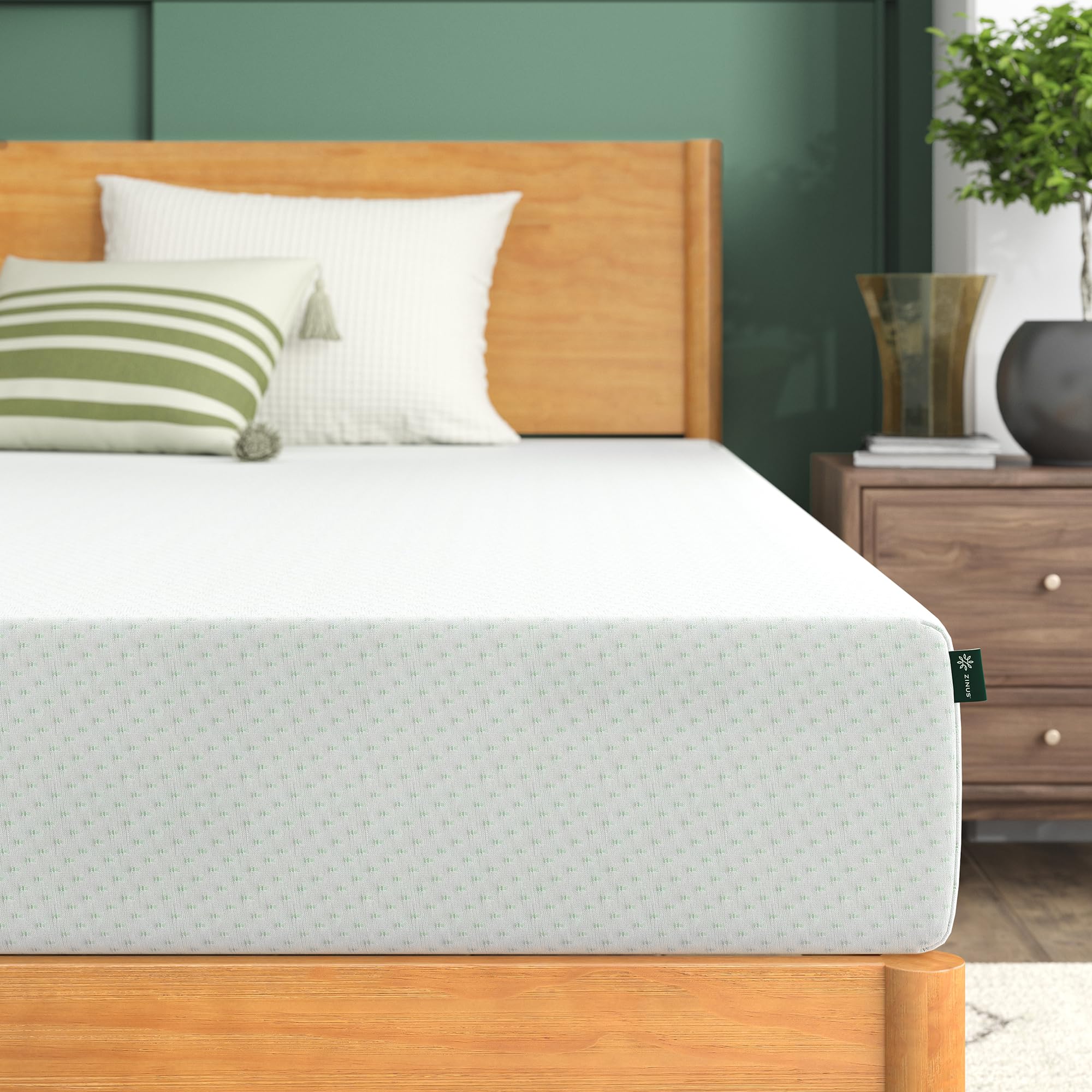 ZINUS Memory Foam 8 Inch Green Tea Mattress, Queen