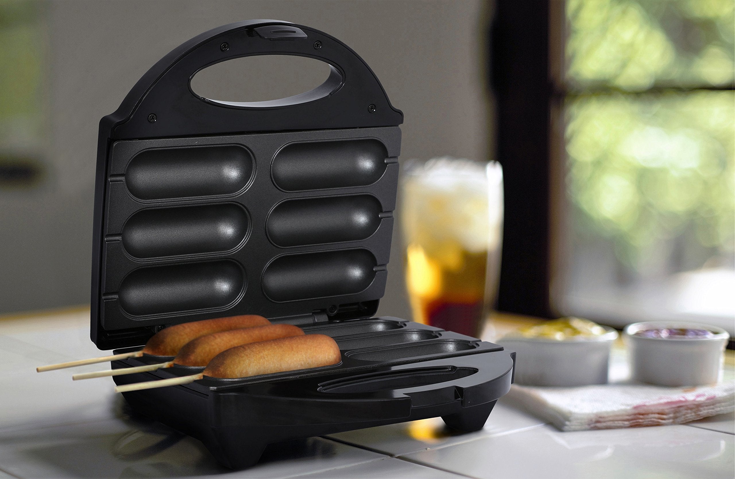 Brentwood Ts-601S Non-Stick 6 Mini Corn Dog Maker, Stainless Steel, Silver, 5X10X10