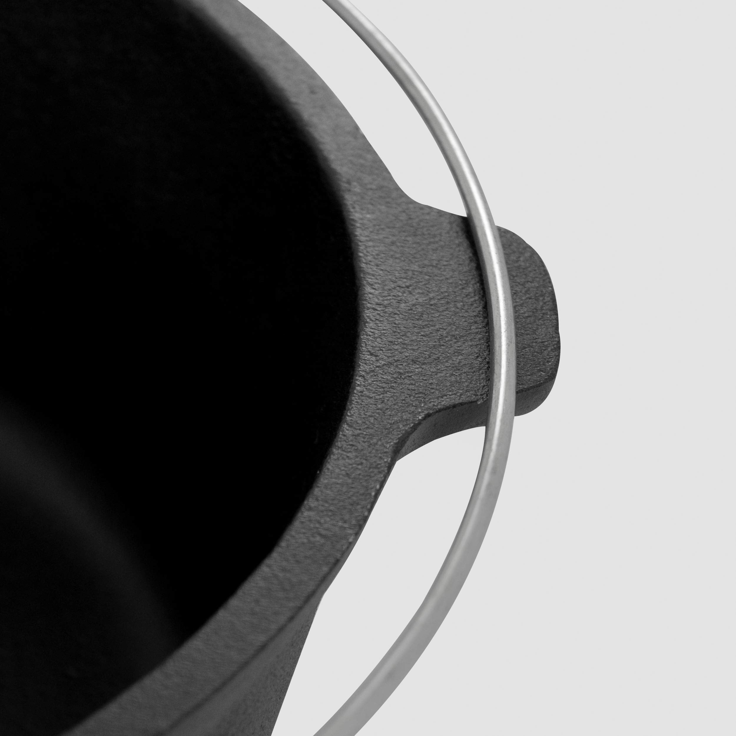 Excelsteel With Handle, Perfect For Home Cooking And Outdoor Fireside 6 Qt Cast Iron Camp Dutch Oven, Black