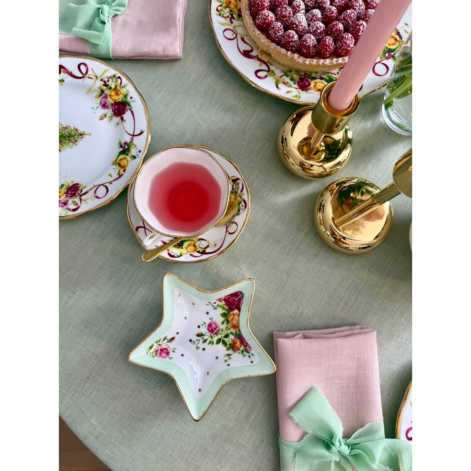 Royal Albert Old Country Roses Christmas Tree Oval Platter, 13-Inch