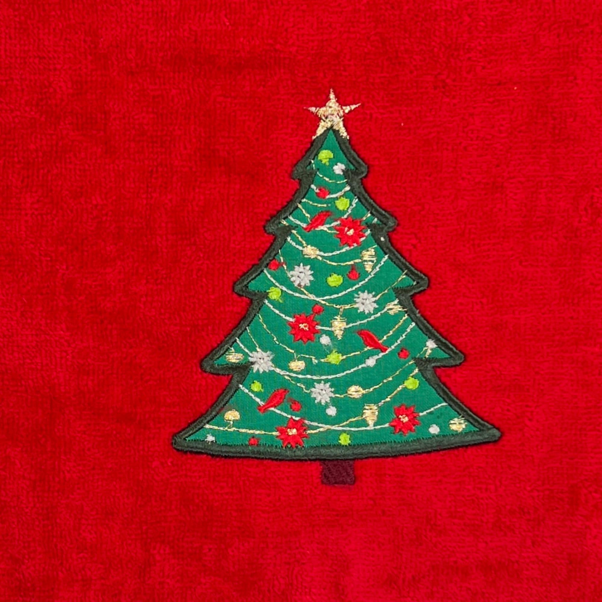 Luxury Holiday Christmas Hand Towels: Traditional Decorated Tree, Velour Terry Red Bathroom Towels, Set Of 2, 16 X 25