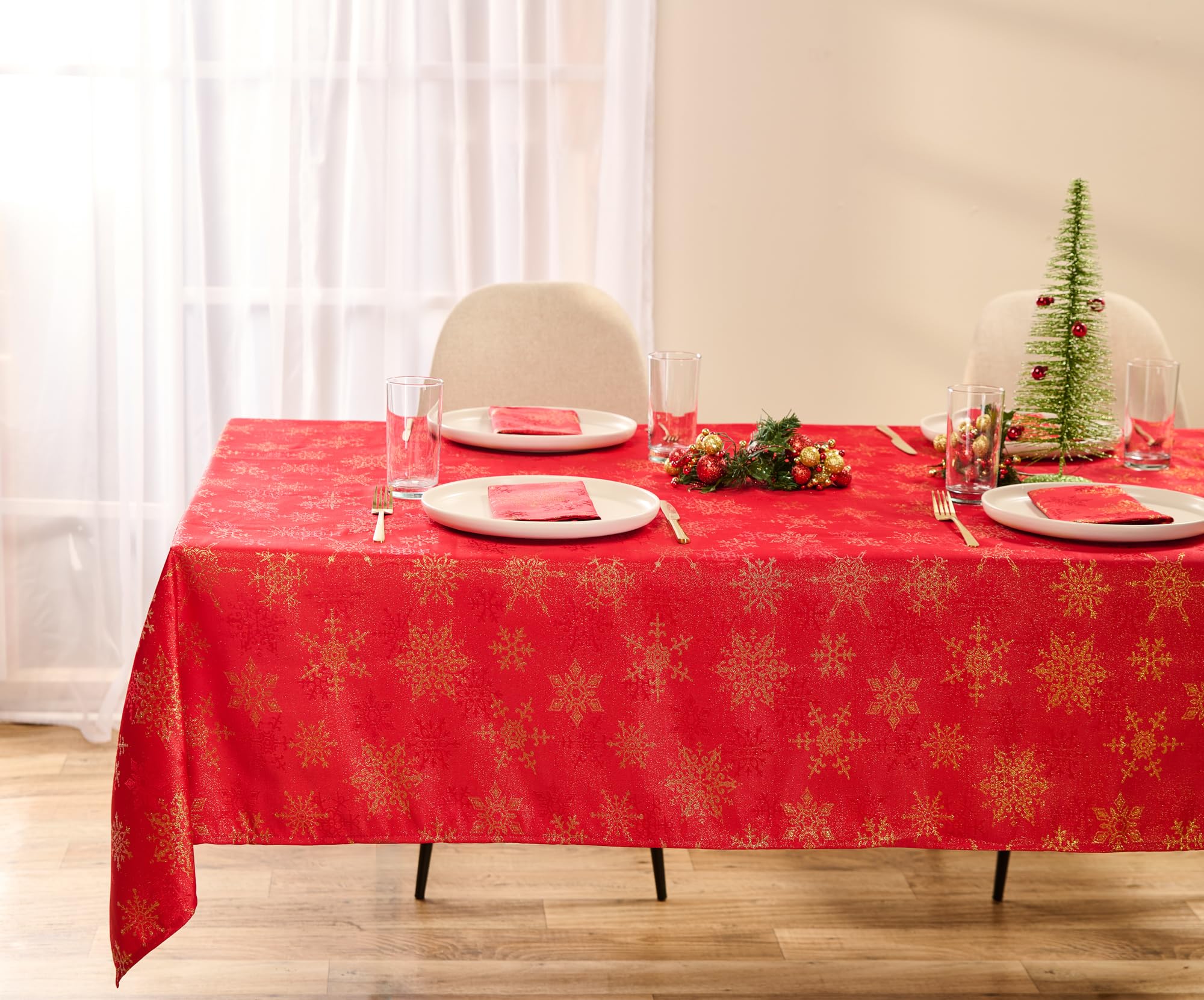 Kadut Christmas Napkins, Red & Gold Snowflake Cloth Napkins, Metallic Fabric (17X17 Inch) Set Of 4 | Heavy Duty Fabric | Stain P