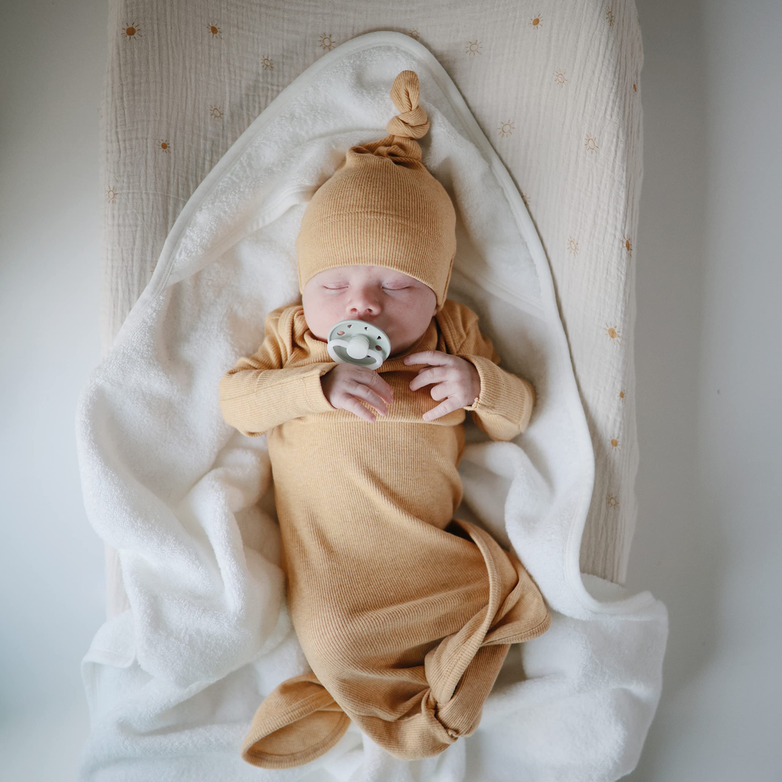 Mushie Baby Hooded Towel  Organic Cotton (Pearl)