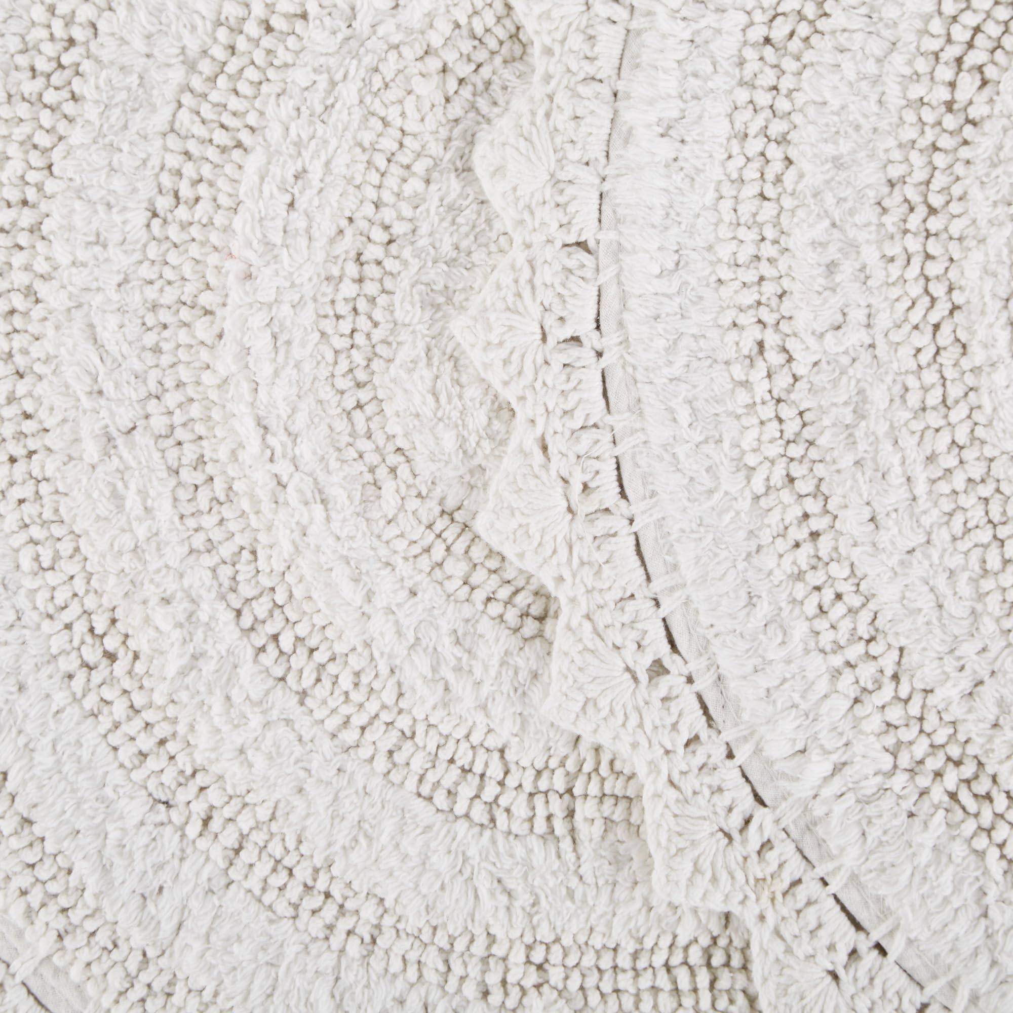 DII Crochet Collection Reversible Bath Mat  Small Oval  17x24  White