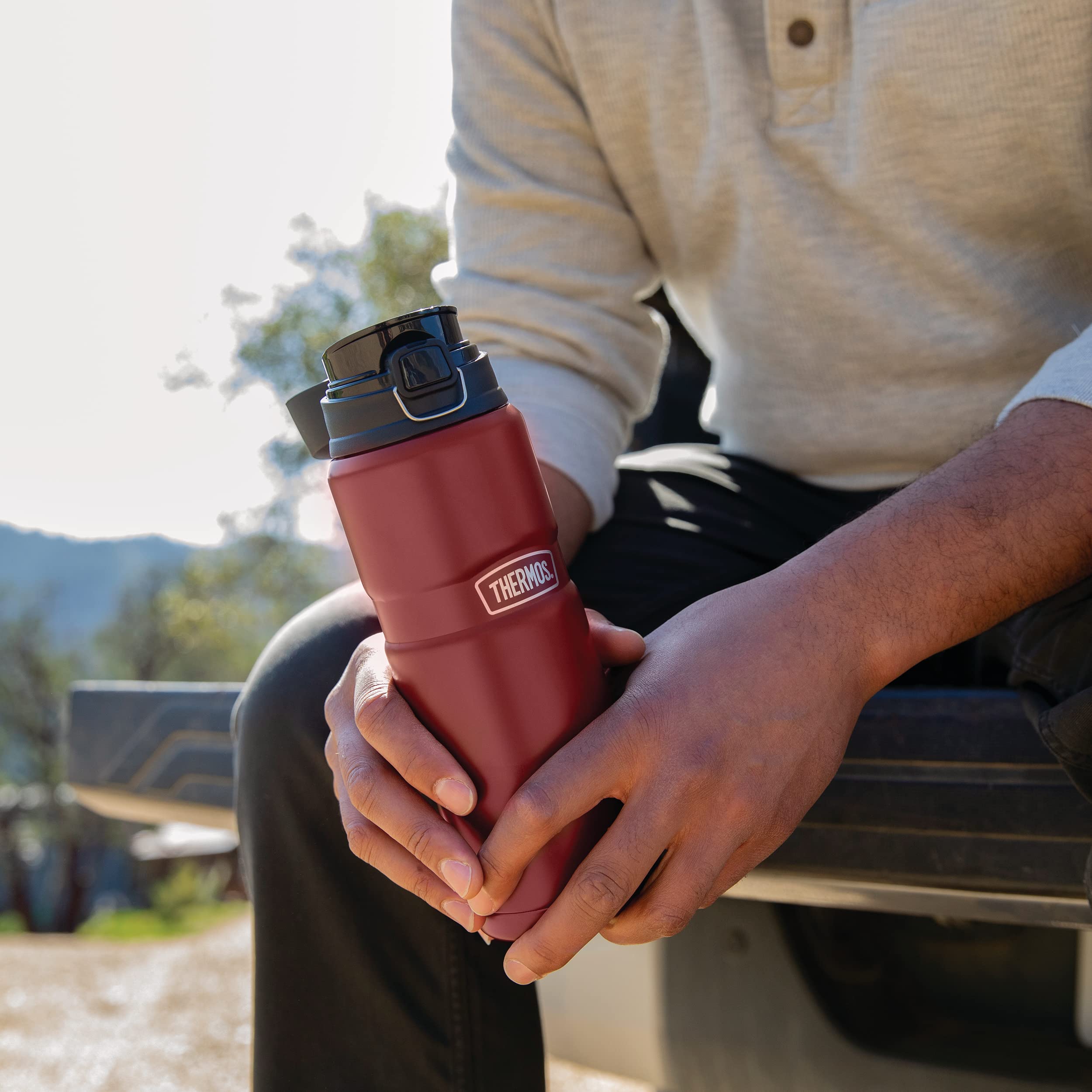 THERMOS Stainless King Vacuum-Insulated Drink Bottle  24 Ounce  Matte Steel