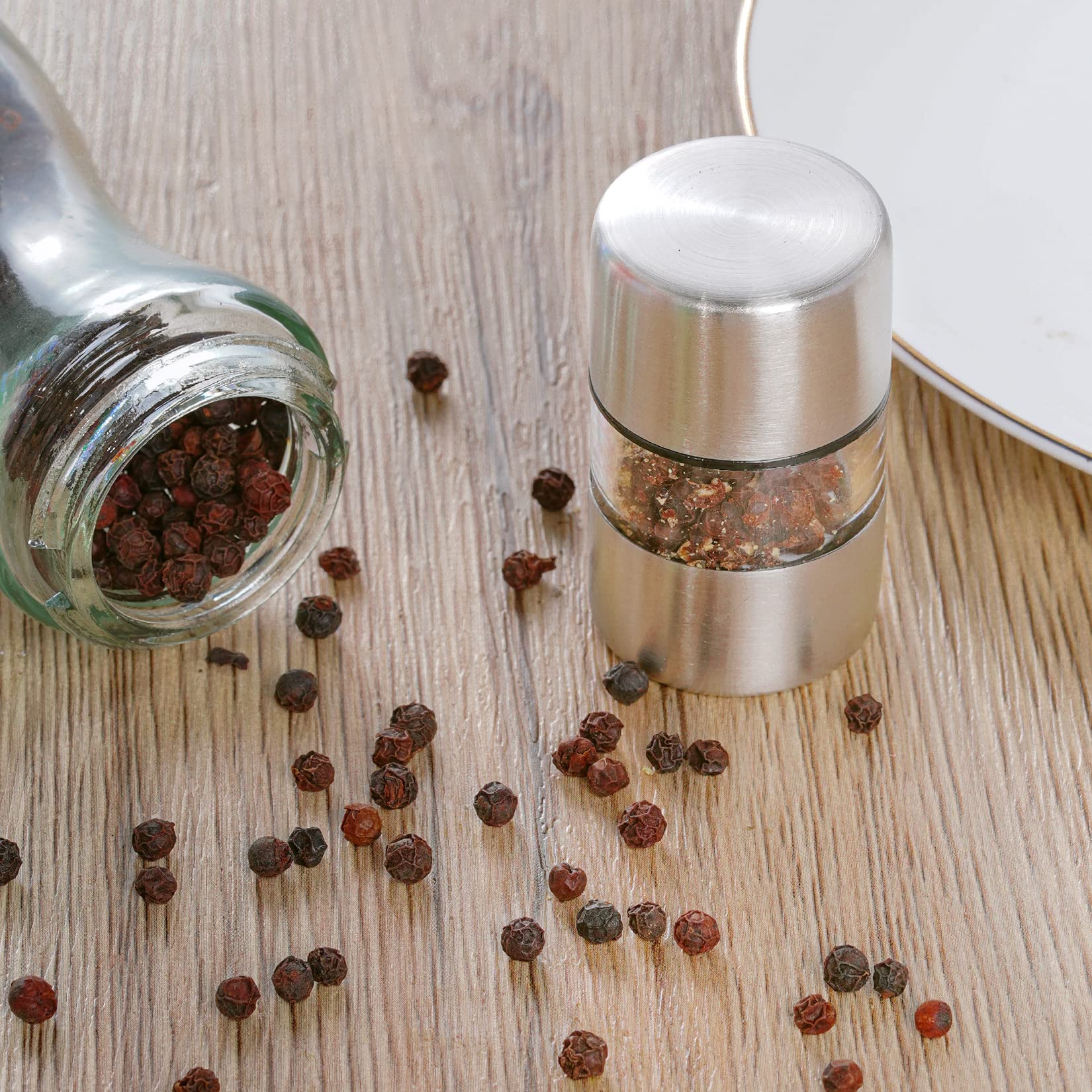 Miayon 4Pcs Sea Salt And Pepper Grinder Set Transparent Tiny Spice Pepper Mill Shaker Portable Coarseness Ceramic Salt Grinder M