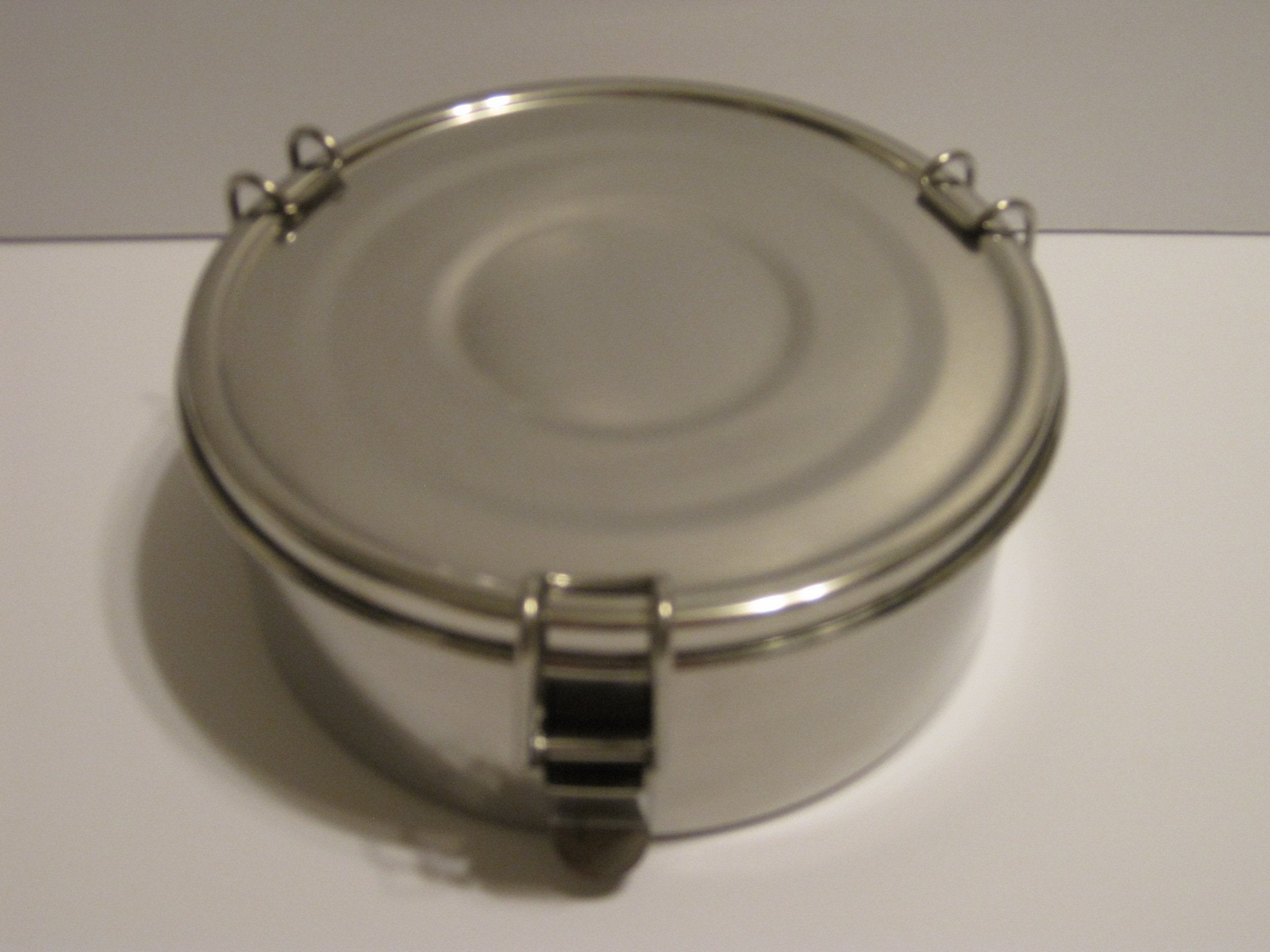 1 Quart Round Flan Pan With Straight Sides 6 Inches Diameter Stainless Steel With Locking Top