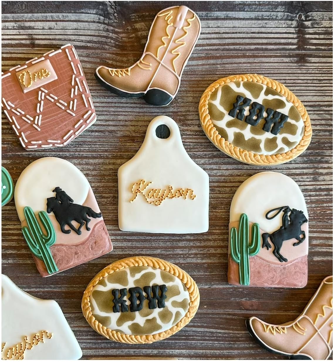 Cow Ear Tag/Animal Ear Tag 4 Inch Cutting Board Cookie Cutter From The Cookie Cutter Shop - Tin Plated Steel Cookie Cutter - Mad