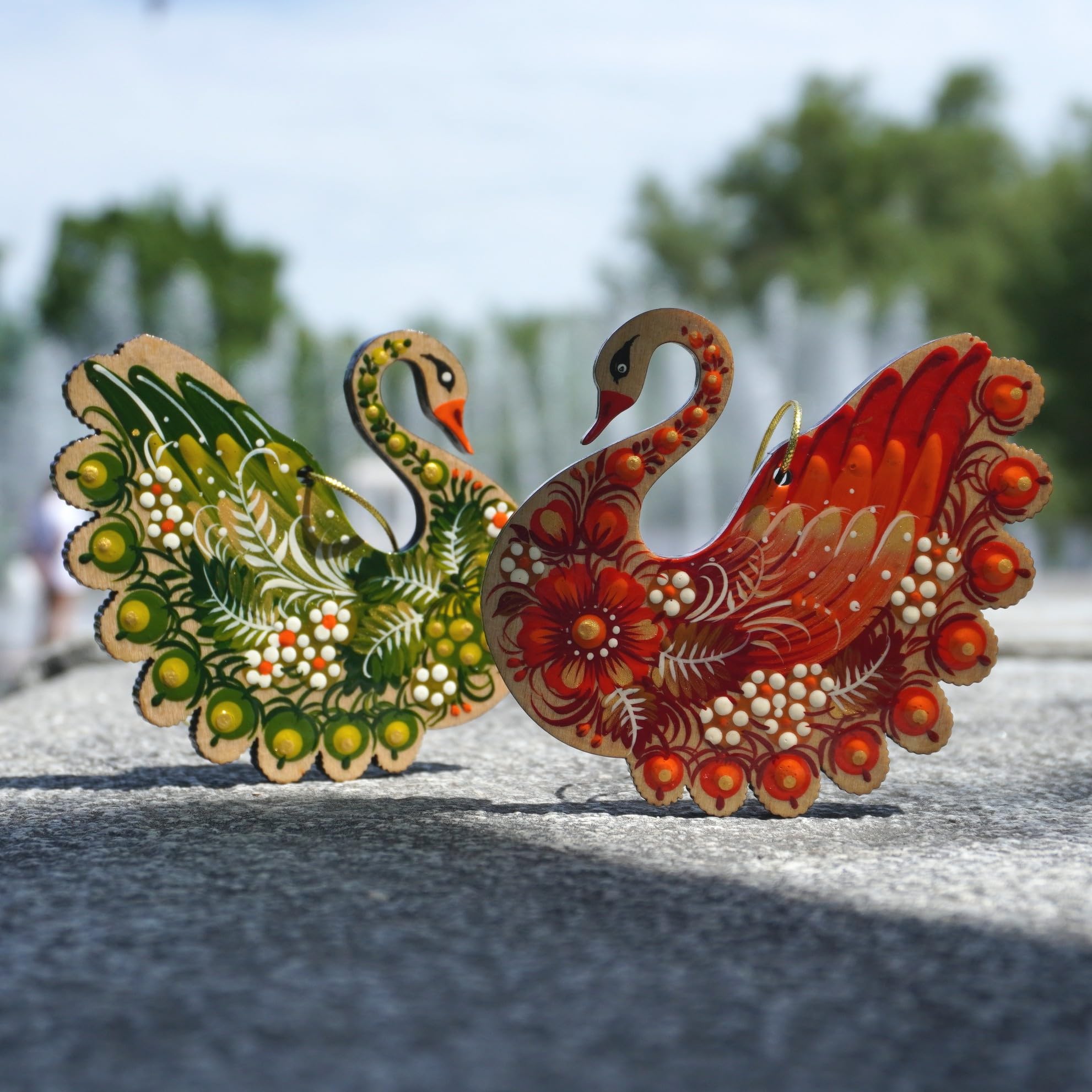 Tree Ornament Swan Wooden Handcrafted Petrykivka Painting Ukrainian Christmas Decoration 3.5 x 3.5 x 0.2