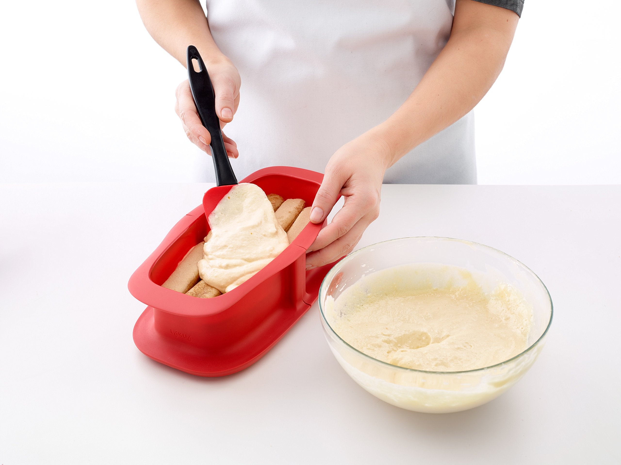 Lekue Baking Loaf Spring Form Pan, 9.5'', Red