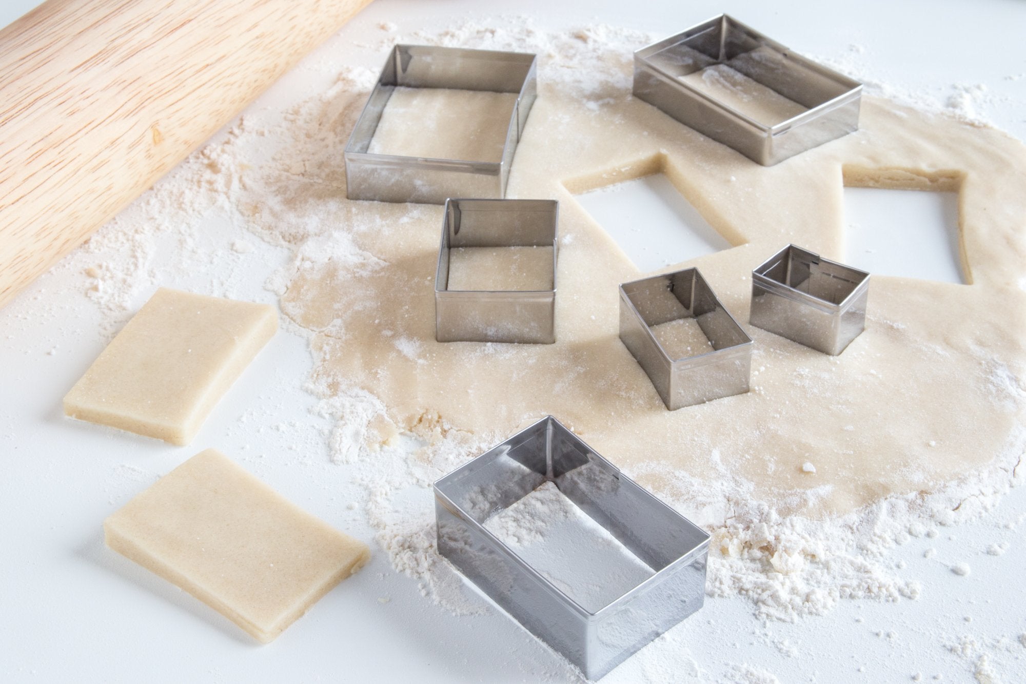 Fox Run Rectangle Cookie Cutters, 4 X 4 X 1 Inches, Metallic