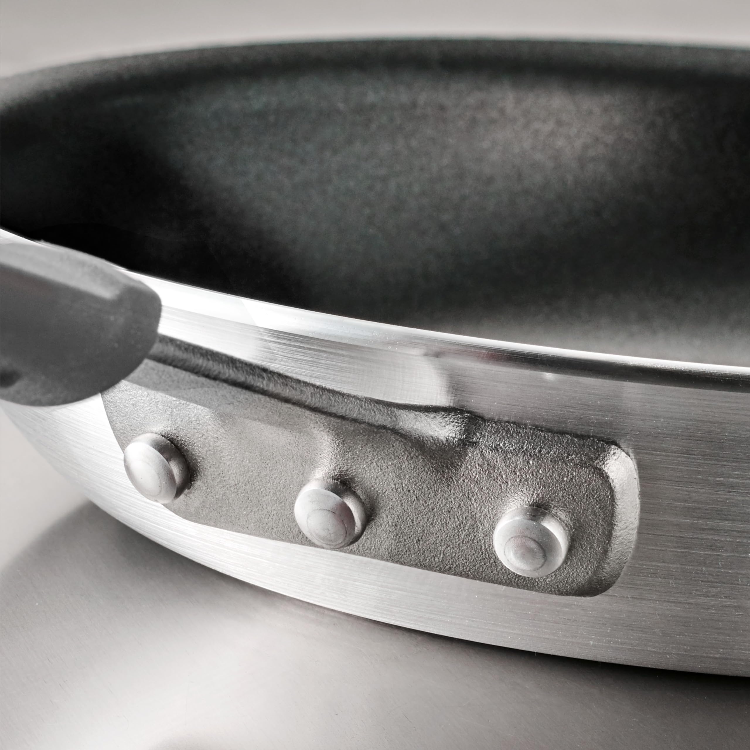Tramontina Professional 8-Inch Non Stick Small Frying Pan, Heavy-Gauge Aluminum Skillet With Reinforced Nonstick Coating, Gray H