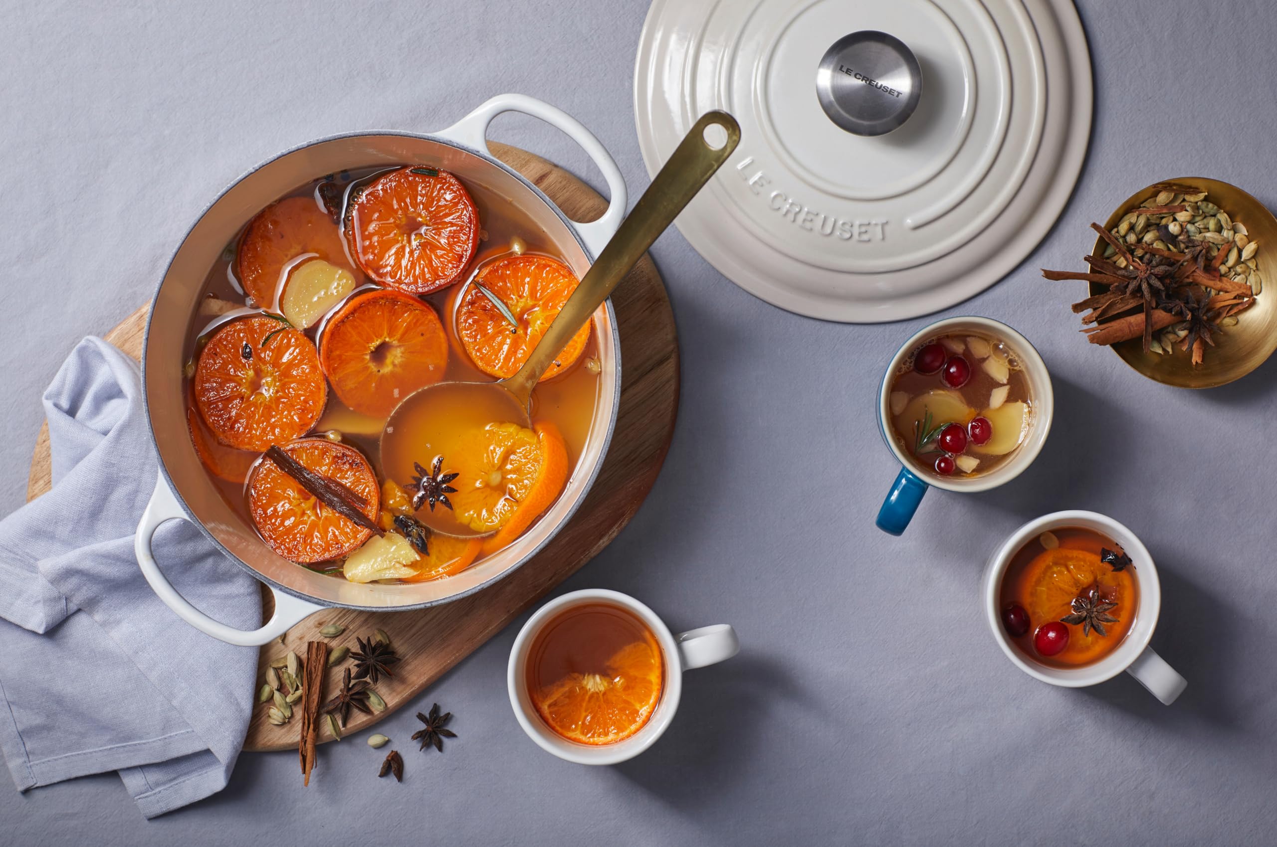 Le Creuset Enameled Cast Iron Signature Round Dutch Oven, 7.25 Qt., Meringue