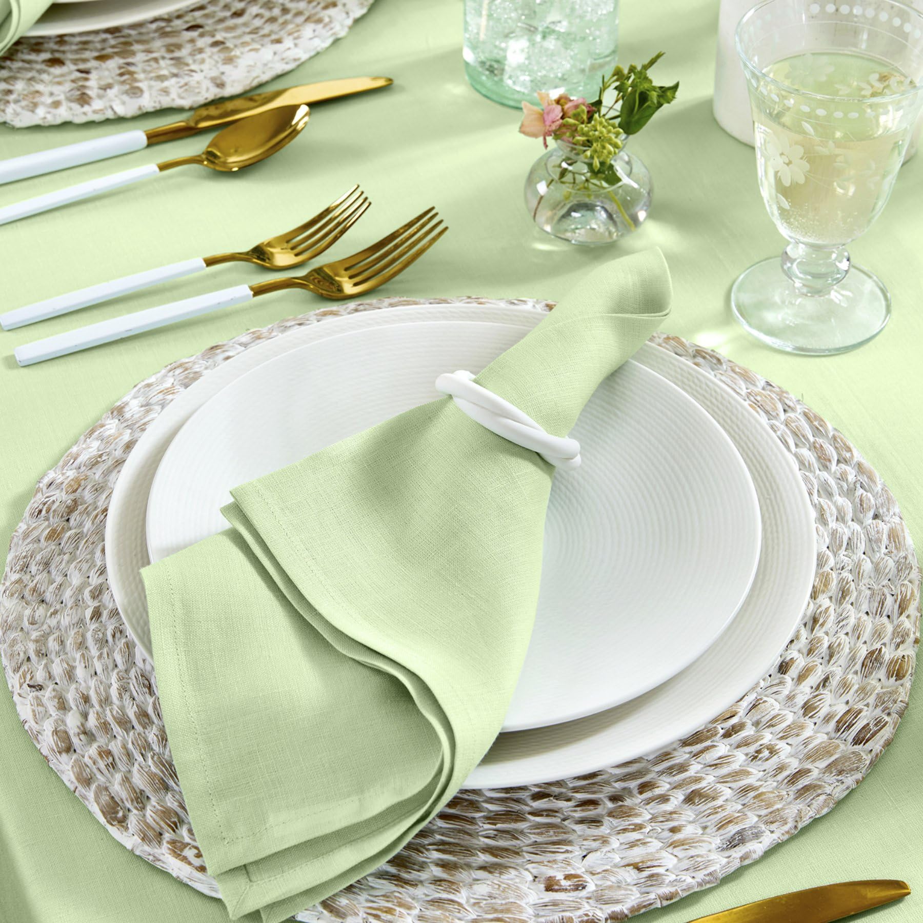 Solino Home Linen Dinner Napkins 20 X 20 Inch - 100% Pure Linen Pastel Green Cloth Napkins Set Of 4 For Spring, Easter - Fete, H
