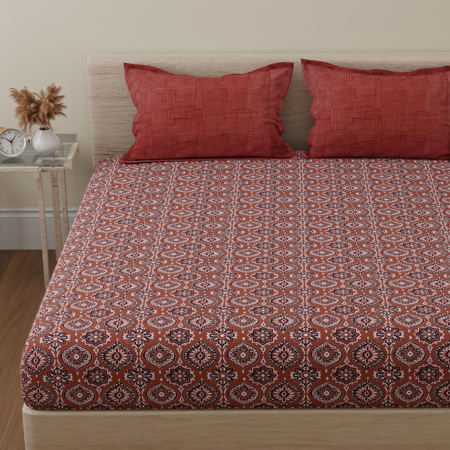 Huesland By Ahmedabad Cotton 144 Tc Cotton Elastic Fitted Bedsheet For Single Bed With 1 Pillow Cover | 36 X 78 Inches