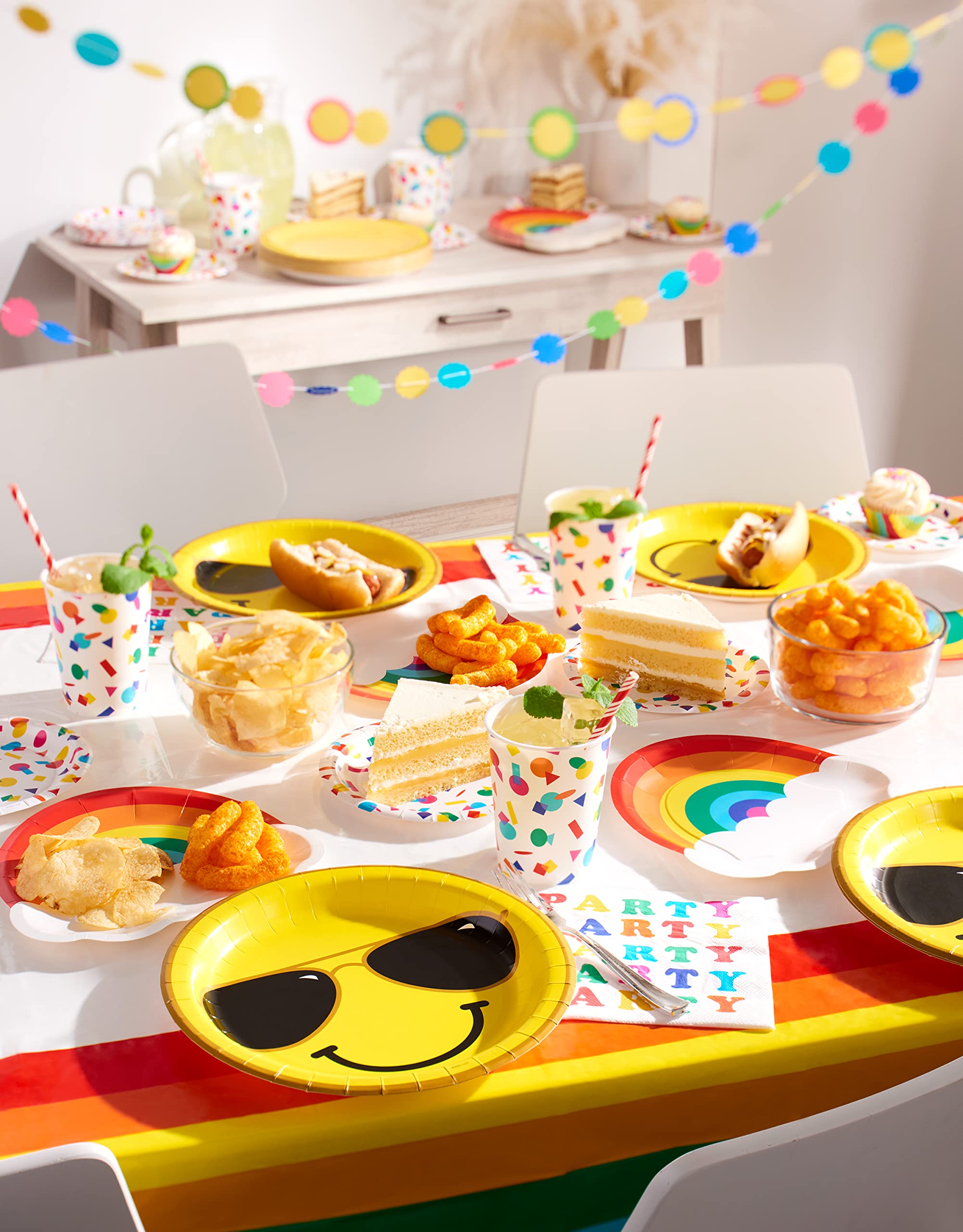 American Greetings Retro Party Supplies, Smiley Face (36-Count)