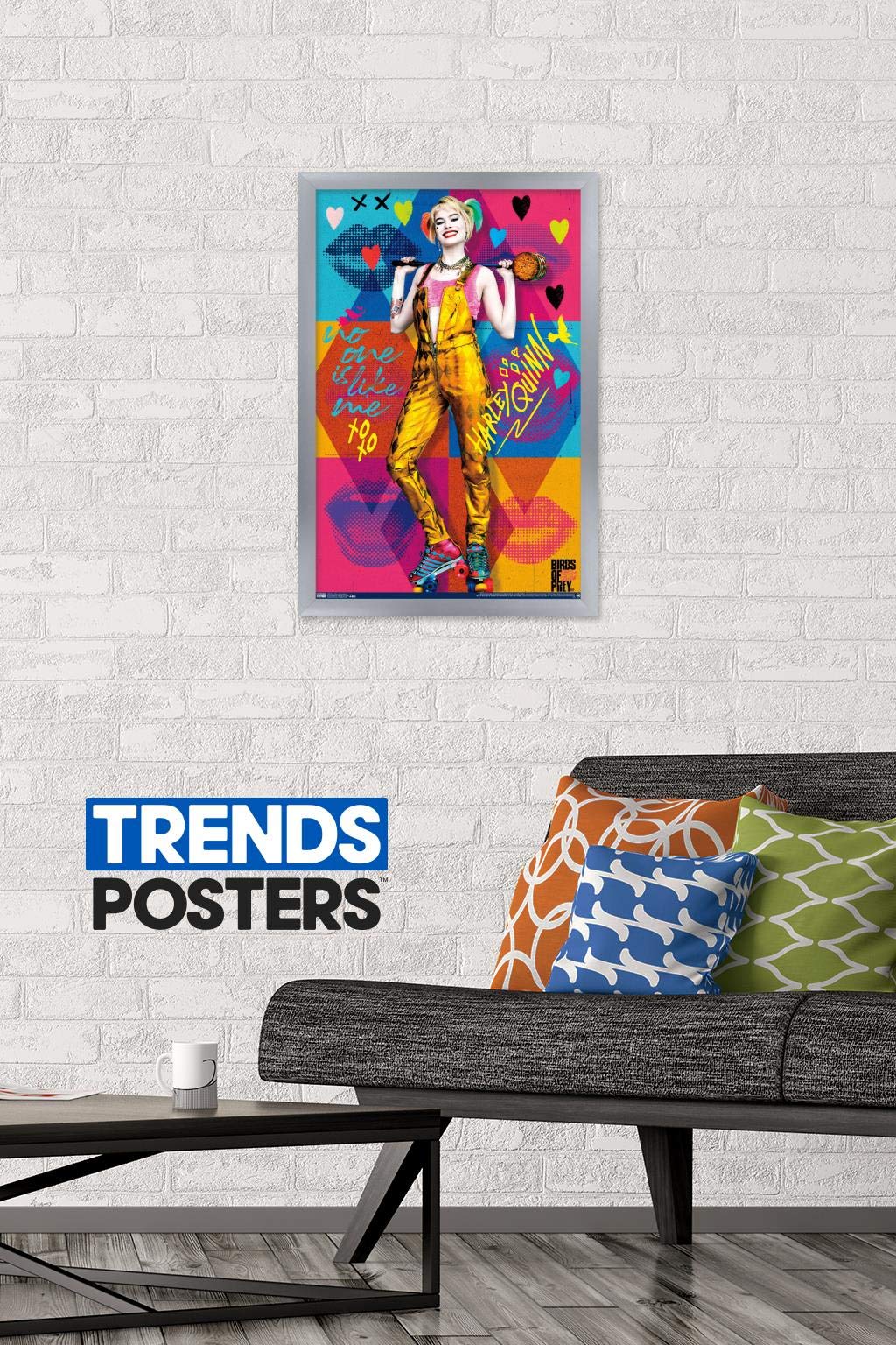 Trends International Dc Comics Movie - Birds Of Prey - Harley Quinn - Hammer Wall Poster, 14.725'' X 22.375'', Silver Framed Ver