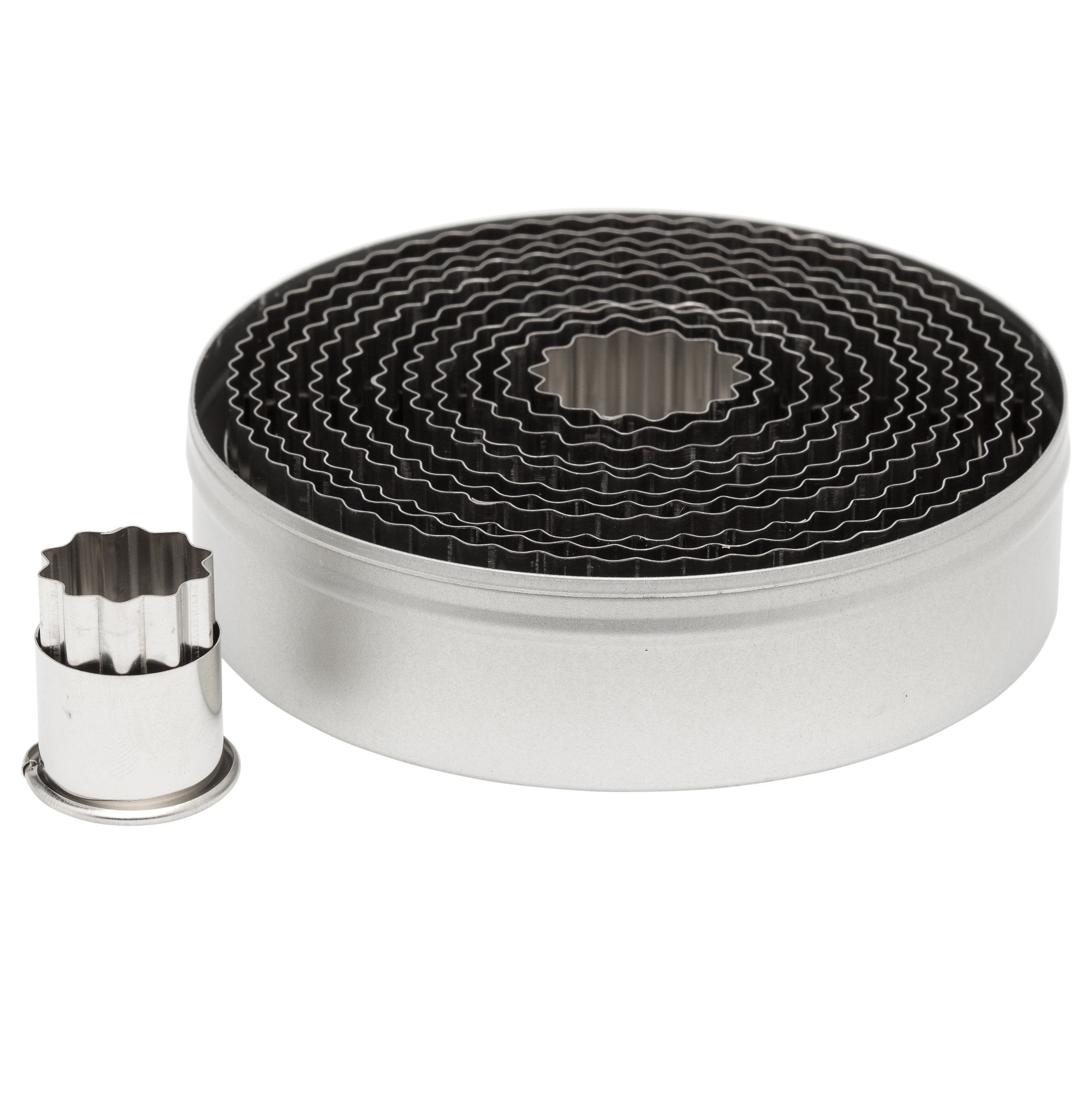 Ateco Fluted Edge Round Cutters In Graduated Sizes, Stainless Steel, 12 Pc Set